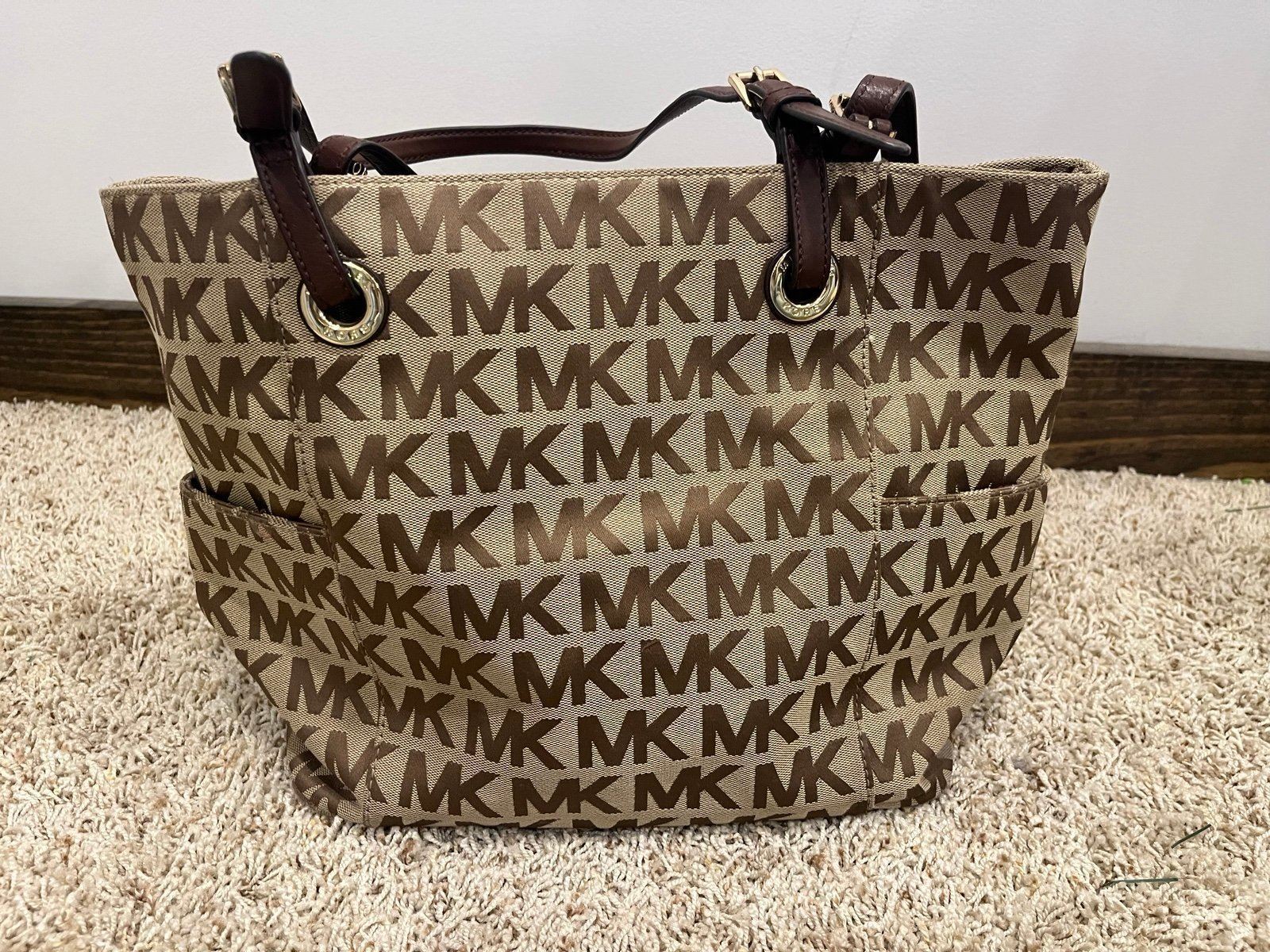 MICHAEL KORS Medium Khaki Tan Brown Tote Bag Purse Gold Hdwr