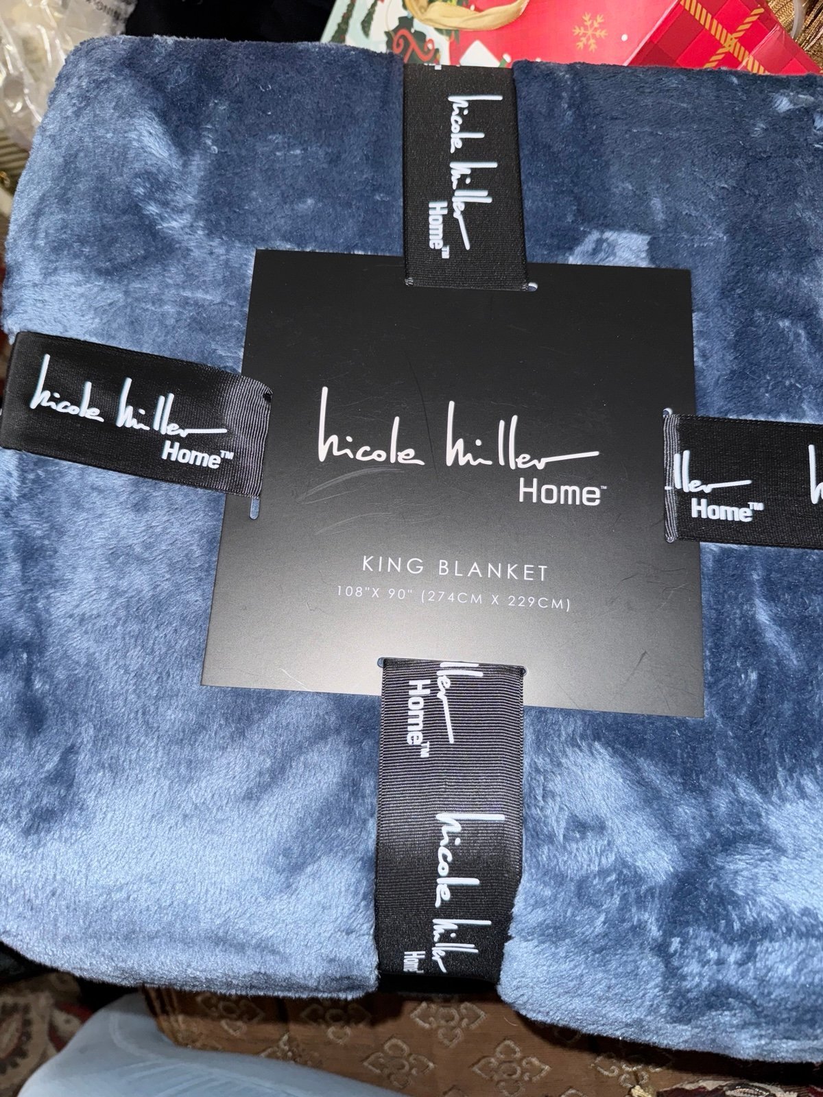 Nicole miller king blanket