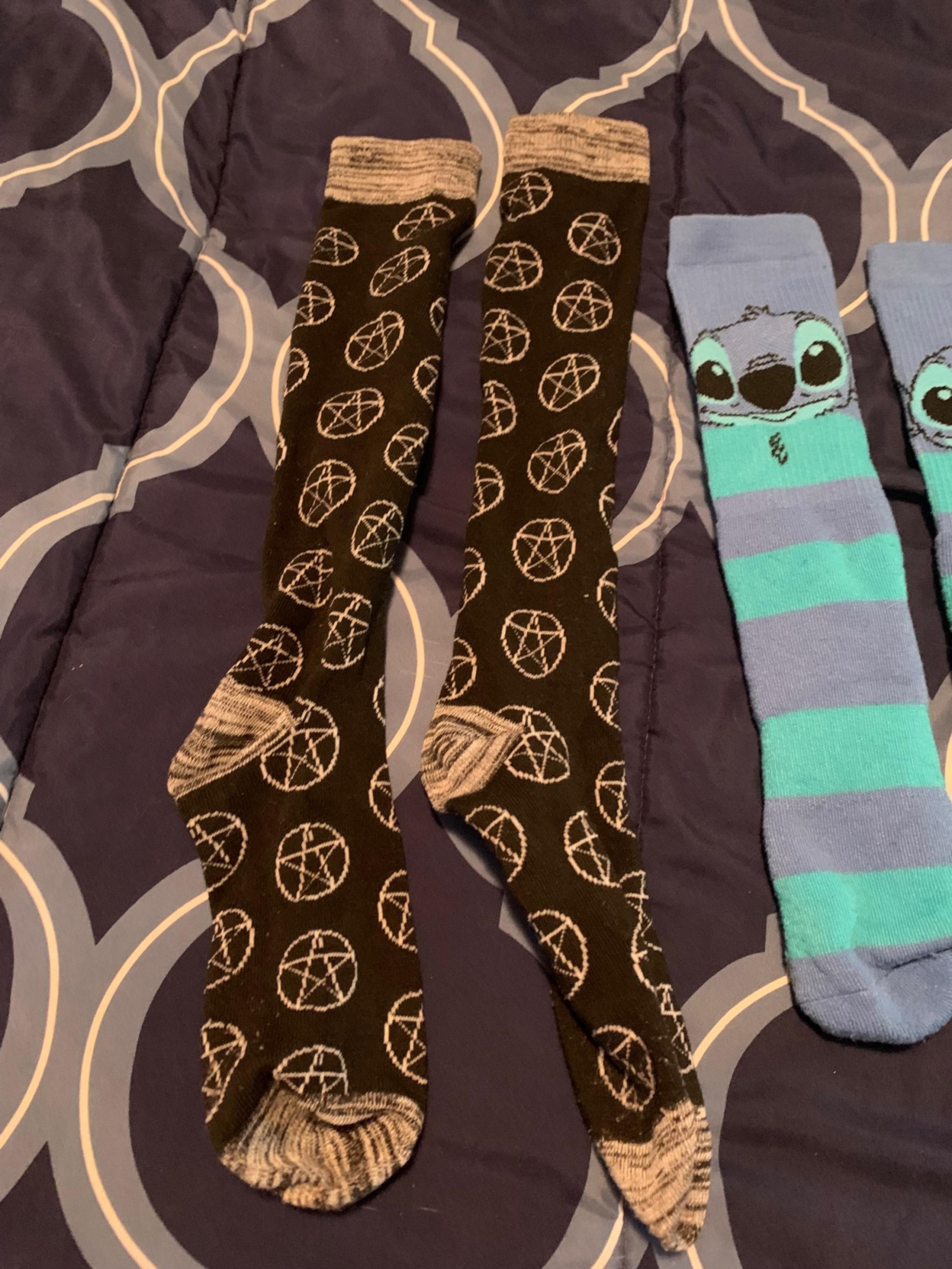 4 pairs of spirit Halloween socks