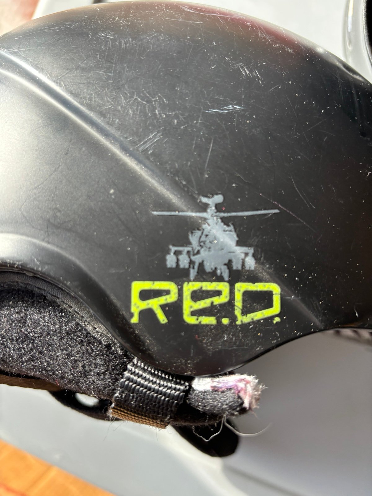 REO Preowned youth ski helmet size large