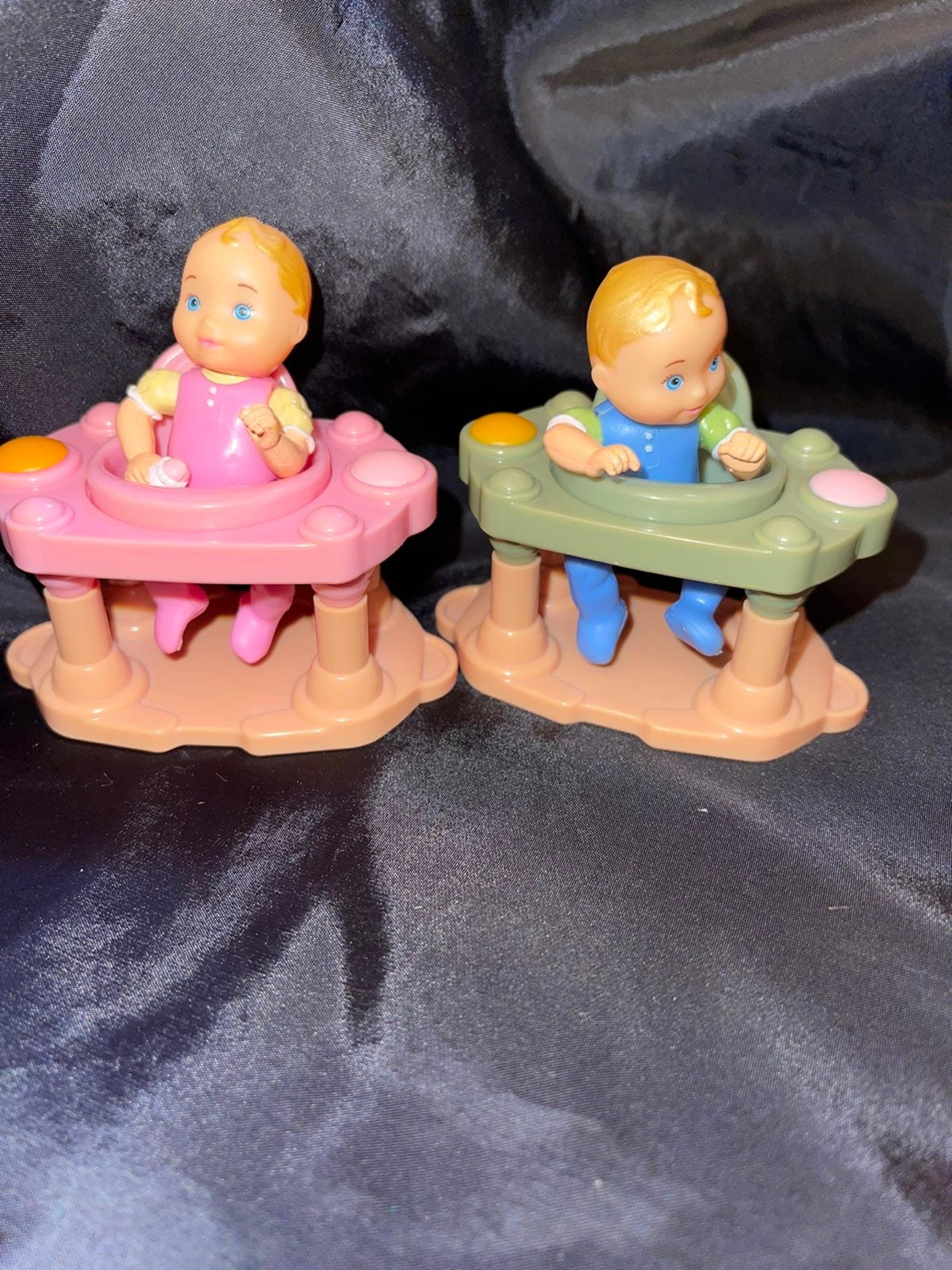 Twin Time babies & walkers 4 set loving family dollhouse