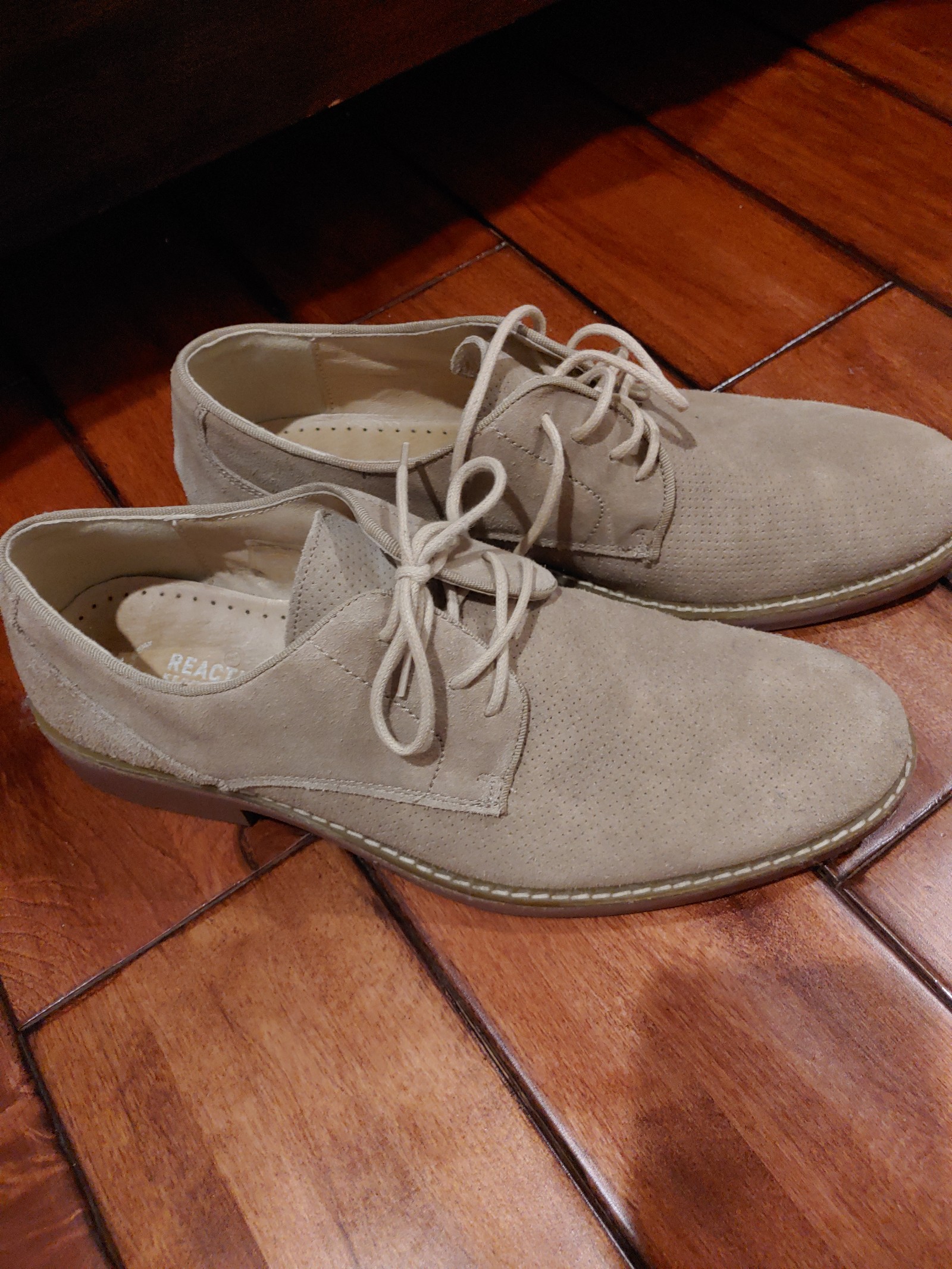 Men's shoes