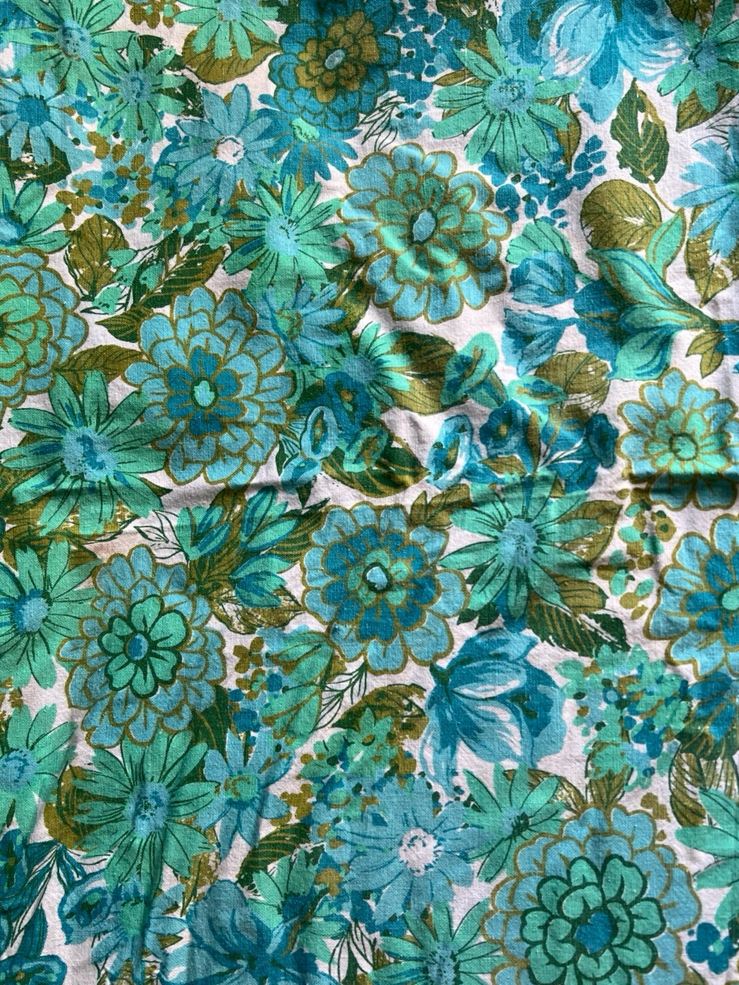 Vintage 60/70s Style Flower Power Table Cloth Blue/Green