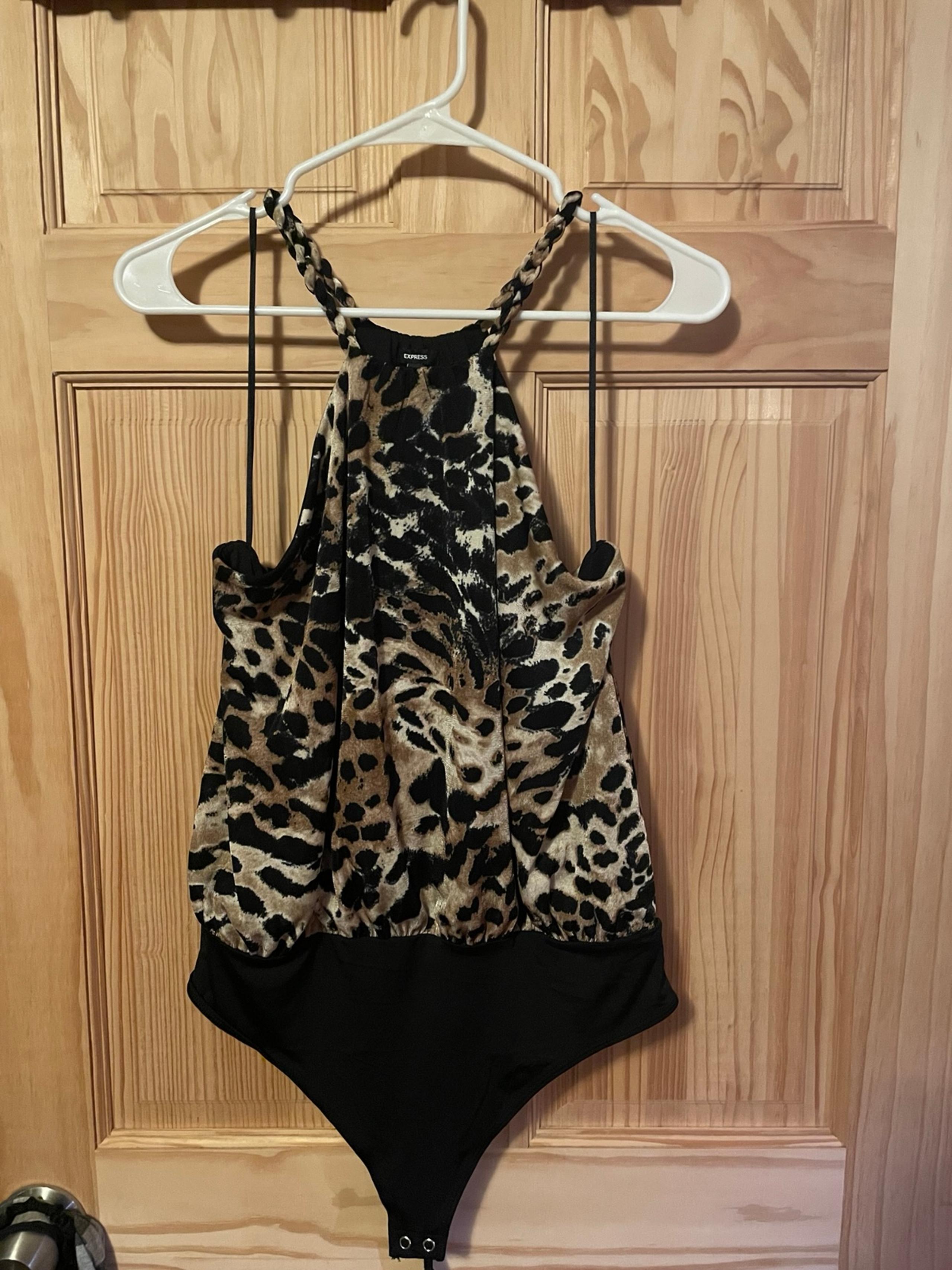 NWT Express L animal print bodysuit