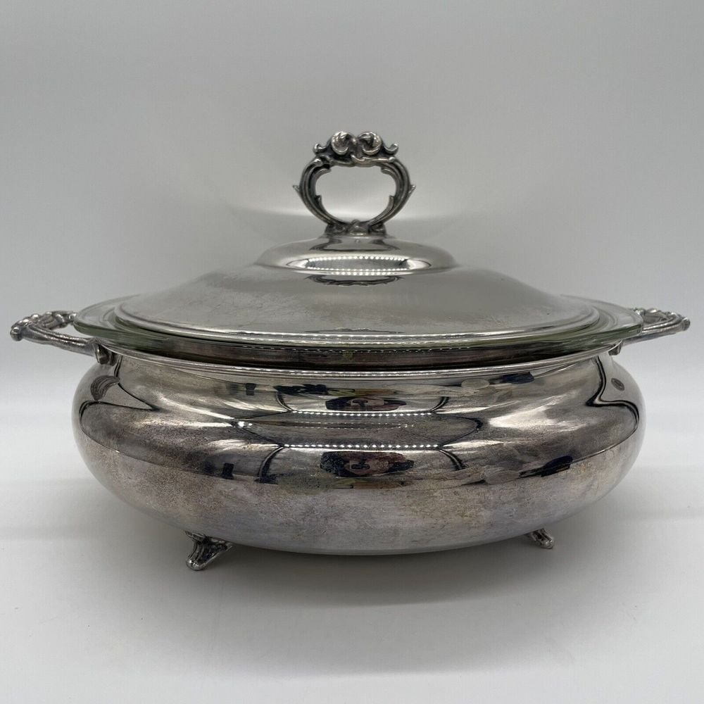 Vtg English Silver MFG Corp Silverplate Serving Dish & Pyrex Insert Made in USA