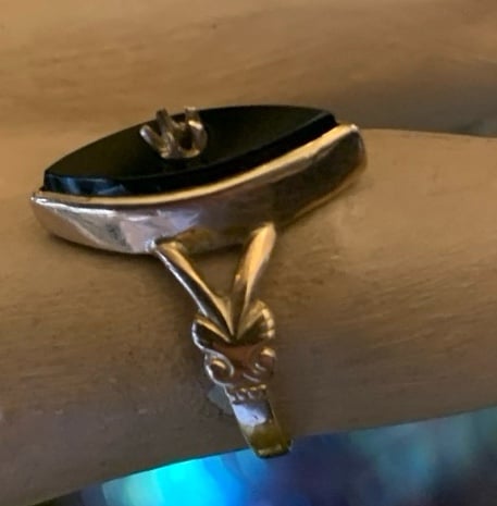 10K Vintage Onyx Ring