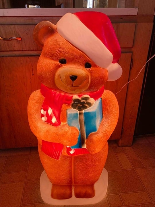 Teddy Bear with Present 34 1995 Lighted Christmas Decor Blow Mold Empire VNTGE