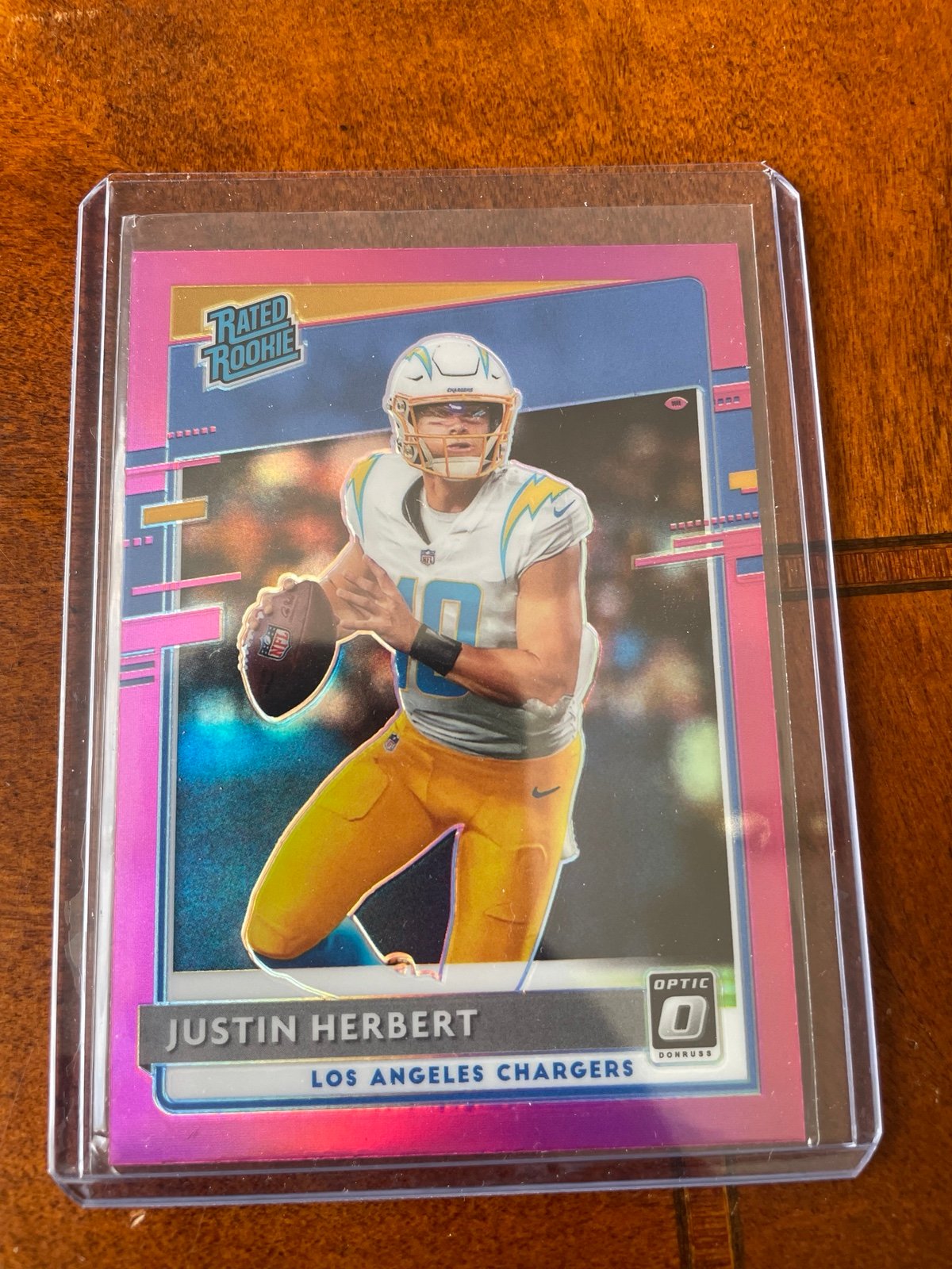 2020 Donruss Justin Herbert Rated Rookie Optic Preview Pink Prizm P - 303