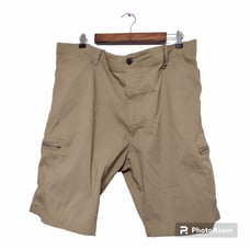 MENS OUTDOOR PERFORMANCE UTILITY SHORT ERMINE Mens Sz 42