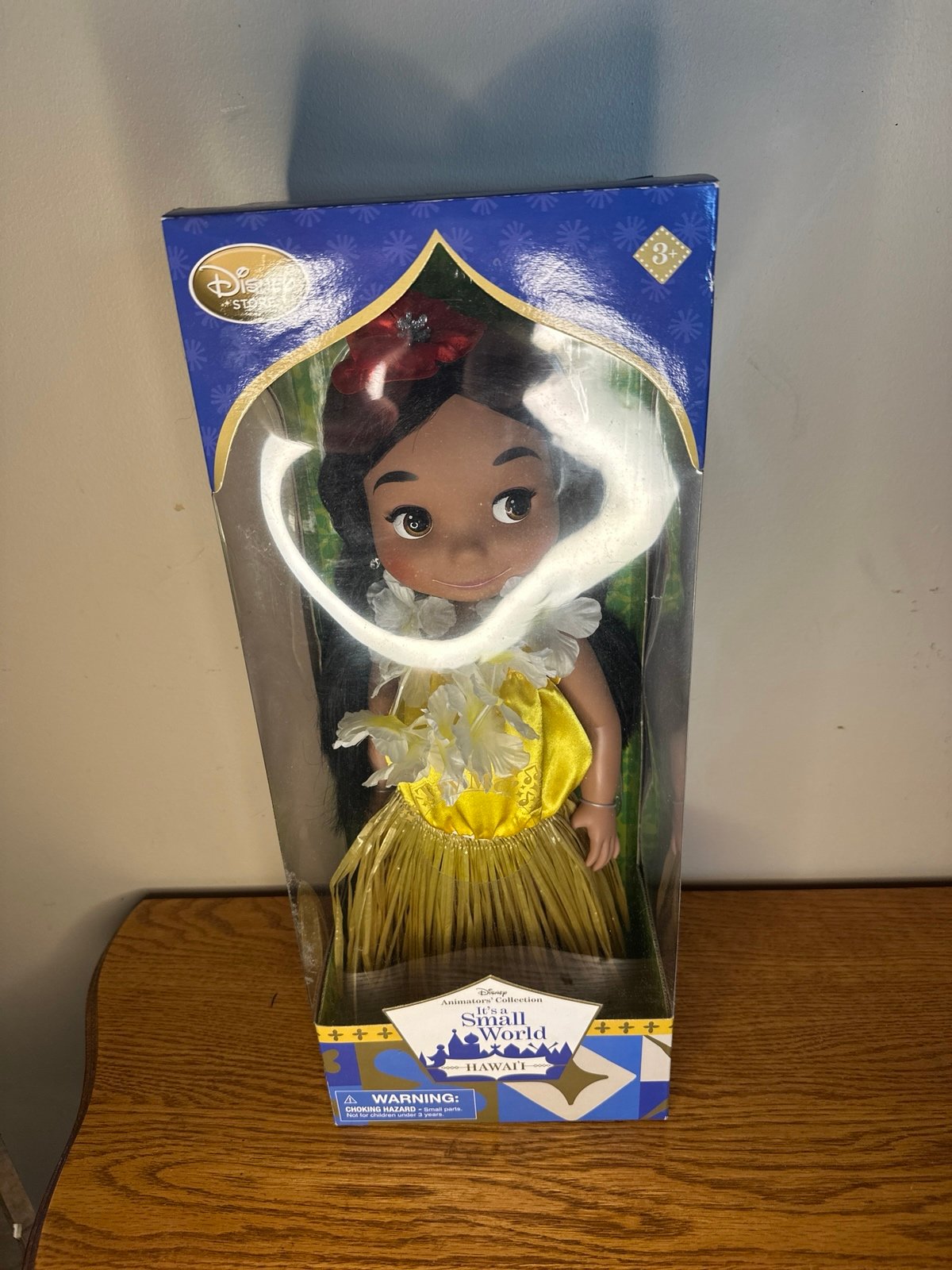 Disney Collection Animator's IT'S A SMALL WORLD - HAWAII Doll store new in box
