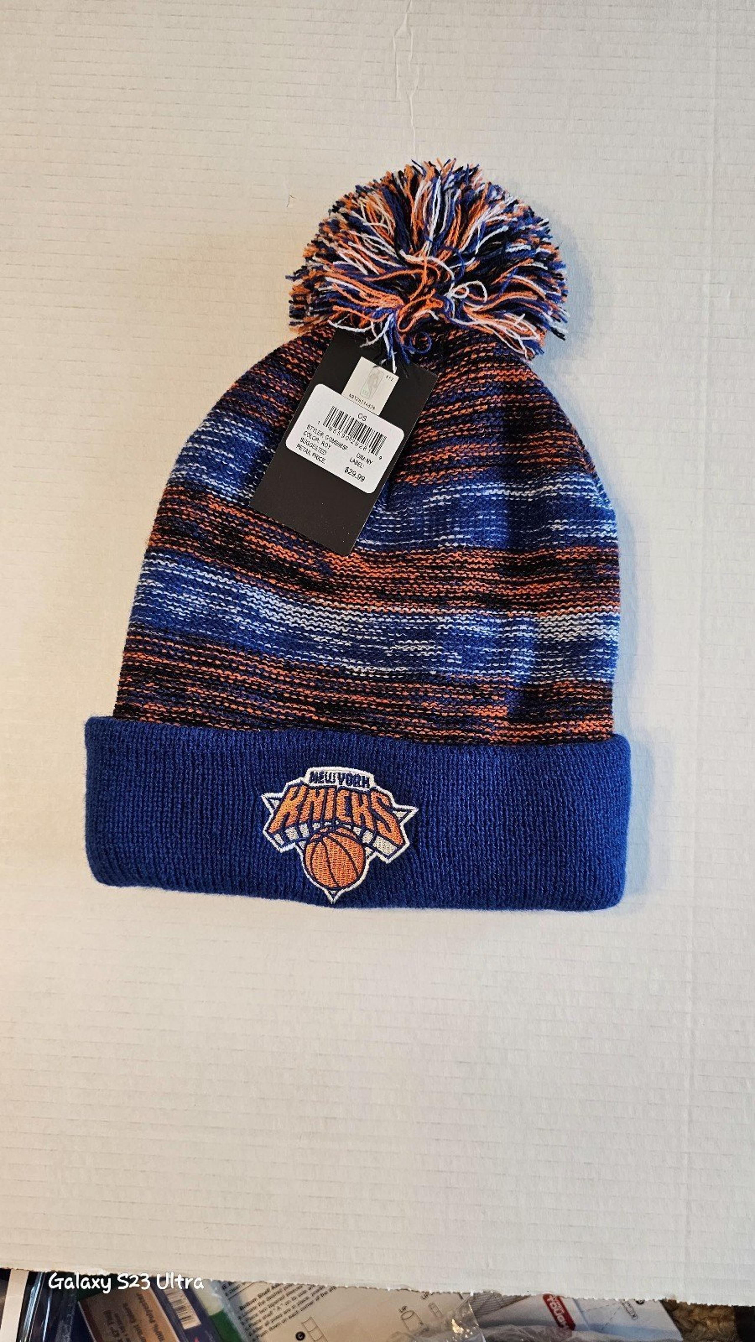 NEW NEVER USED IN THE PACKAGE NEW YORK KNICKS GREY ORANGE BLUE BEAINE HAT W PALM