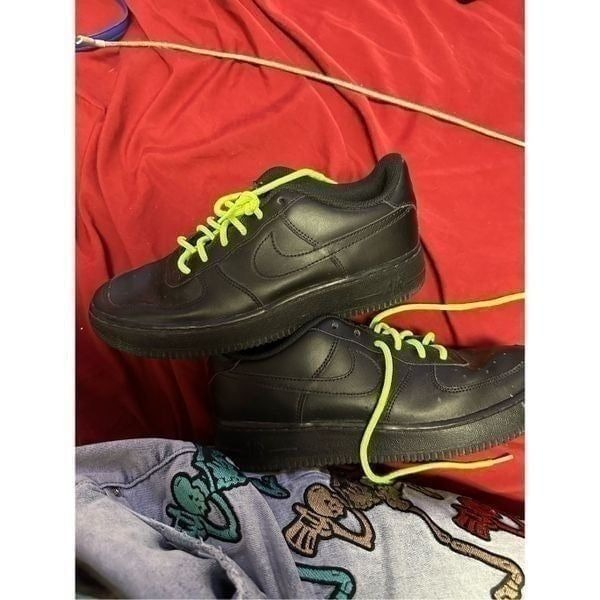 Nike Air Force one black low top youth nwot
