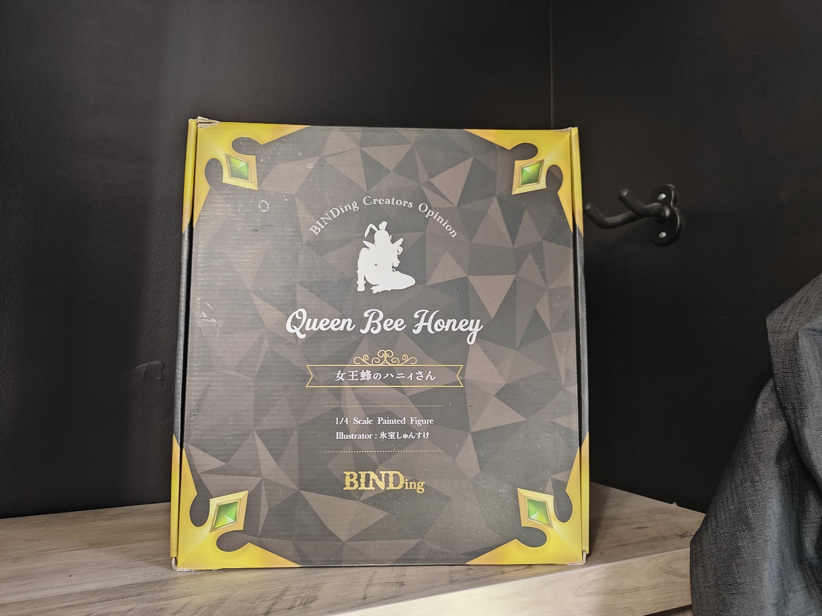Original - Binding Creator's Opinion - Queen Bee Honey - 1/4