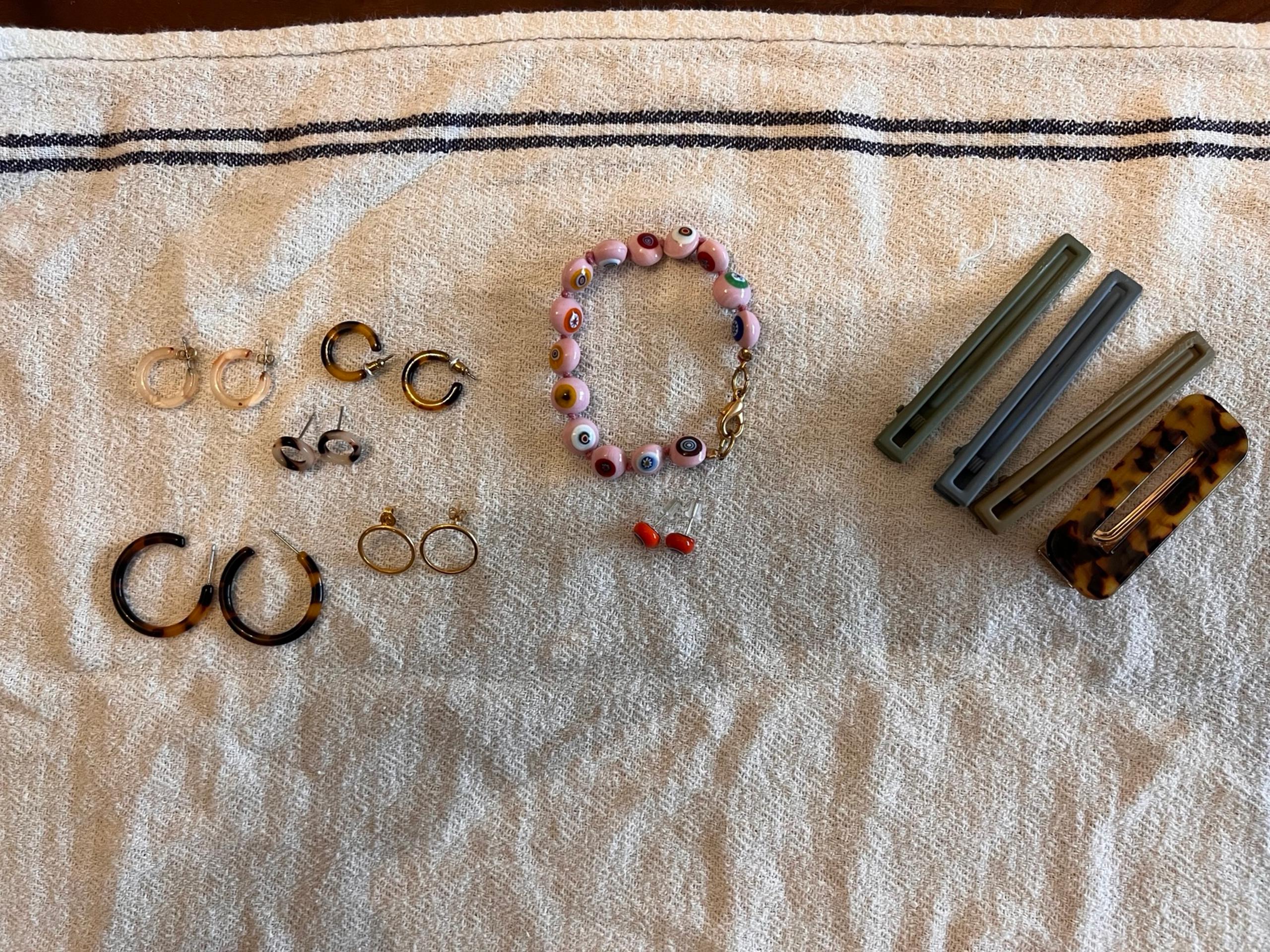 Earrings and hair clips bundle