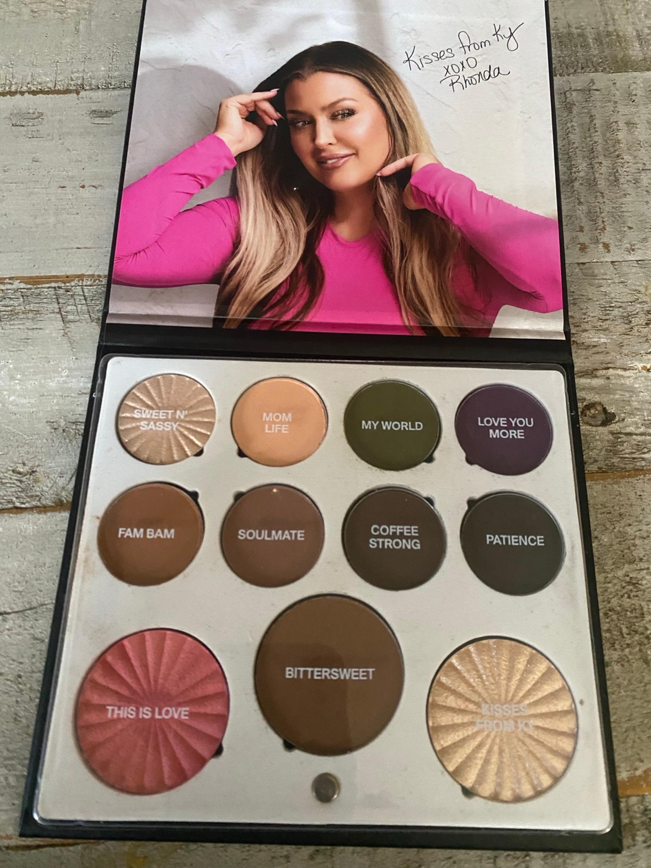Ofra Makeup palette