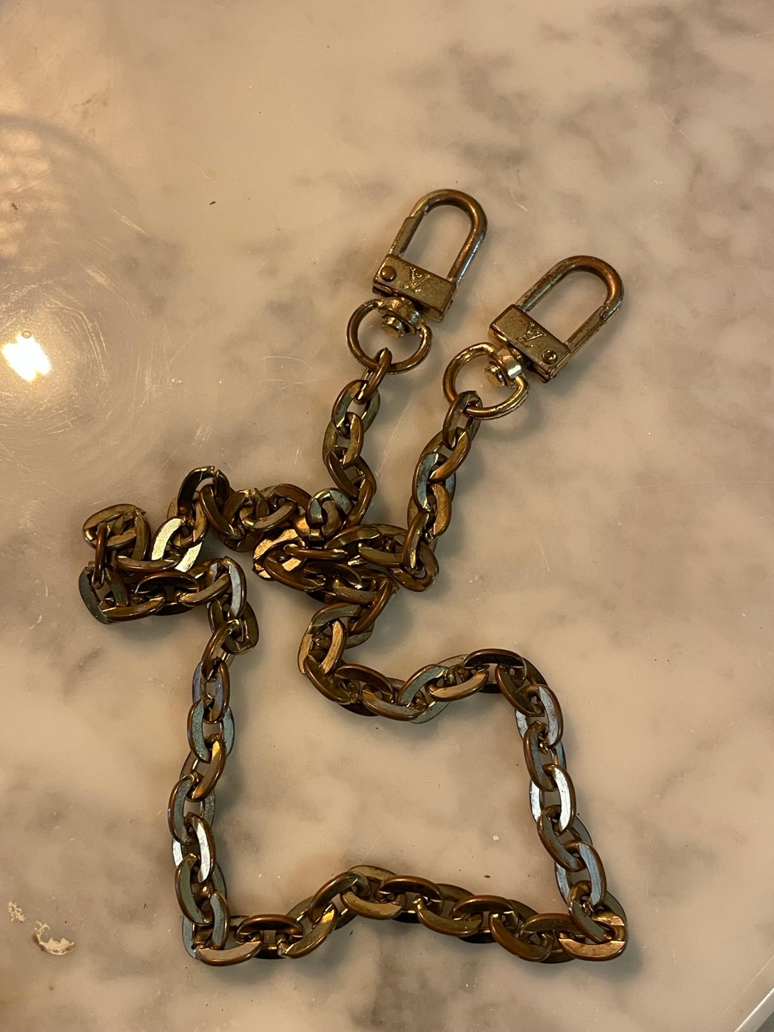 Louis Vuitton Wallet Chain