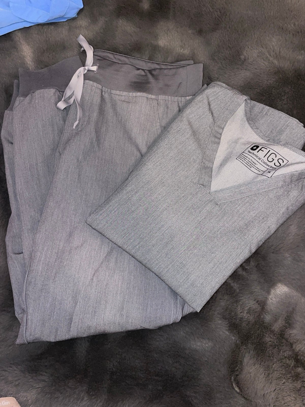 Figs scrubs