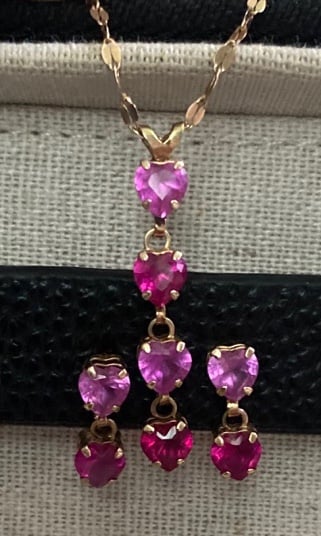 10k yellow gold hot pink sapphire pendant and matching earrings