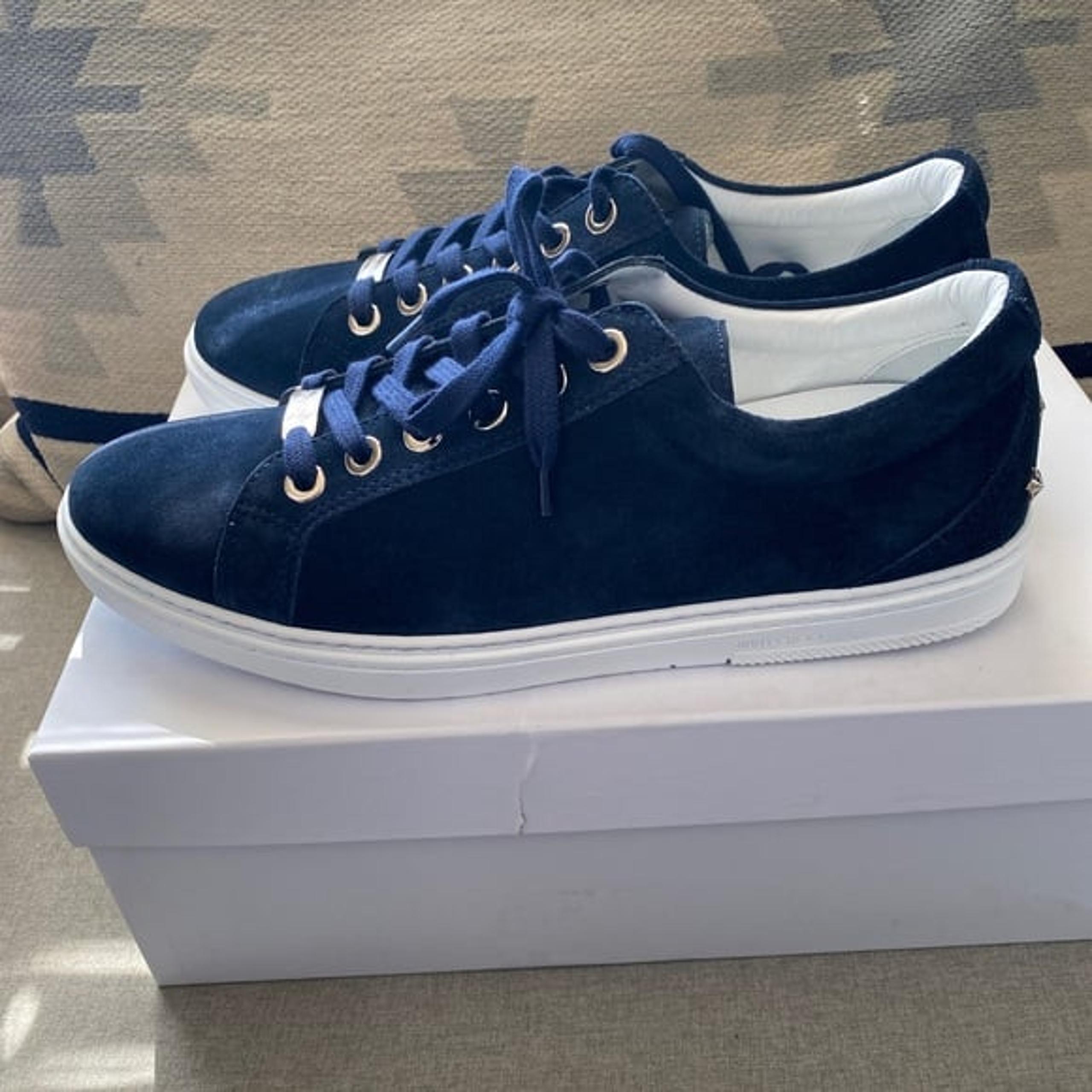 Jimmy Choo cash sneaker studded stars fine suede blue navy SZ 42 NWT