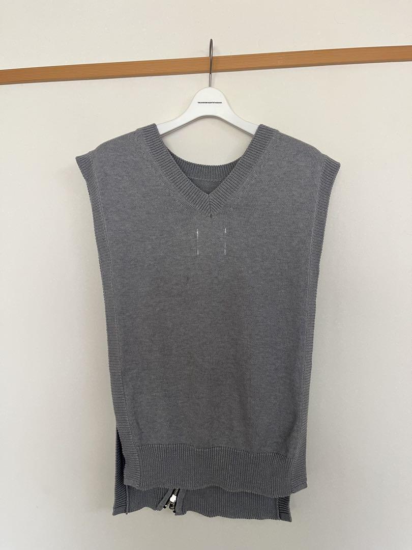 Gray V-neck sleeveless vest