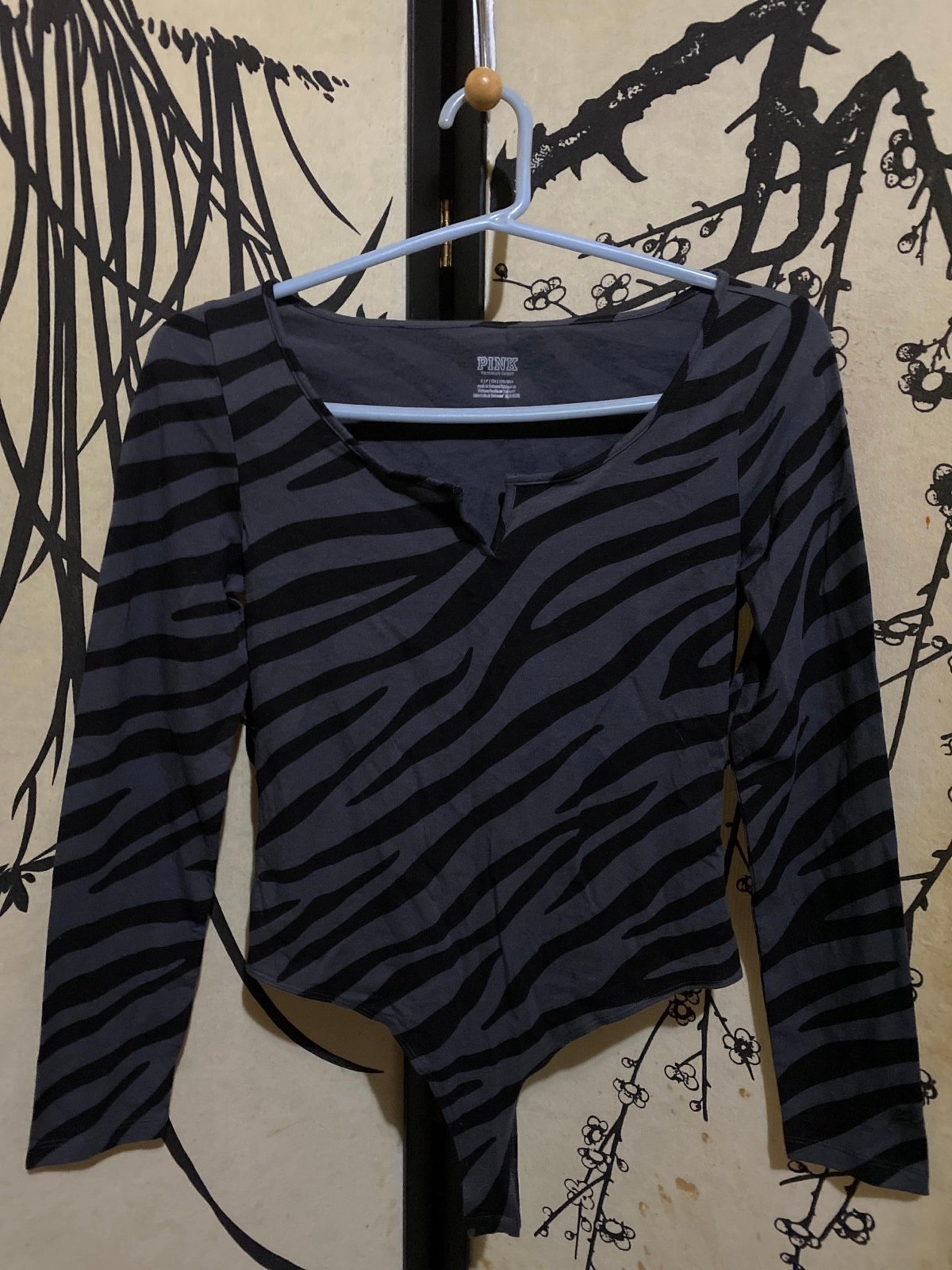 Victoria’s Secret Pink Zebra Gray Bodysuit W/Stitching Logo