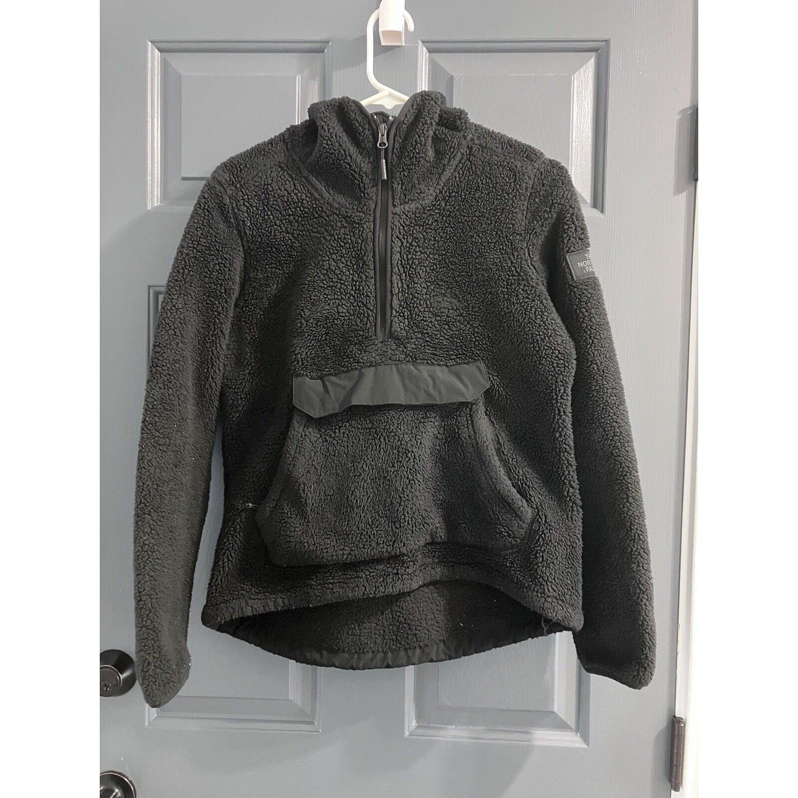 The North Face Hoodie Womens Sz S Black Sherpa Fleece Pullover Sweater Campshire