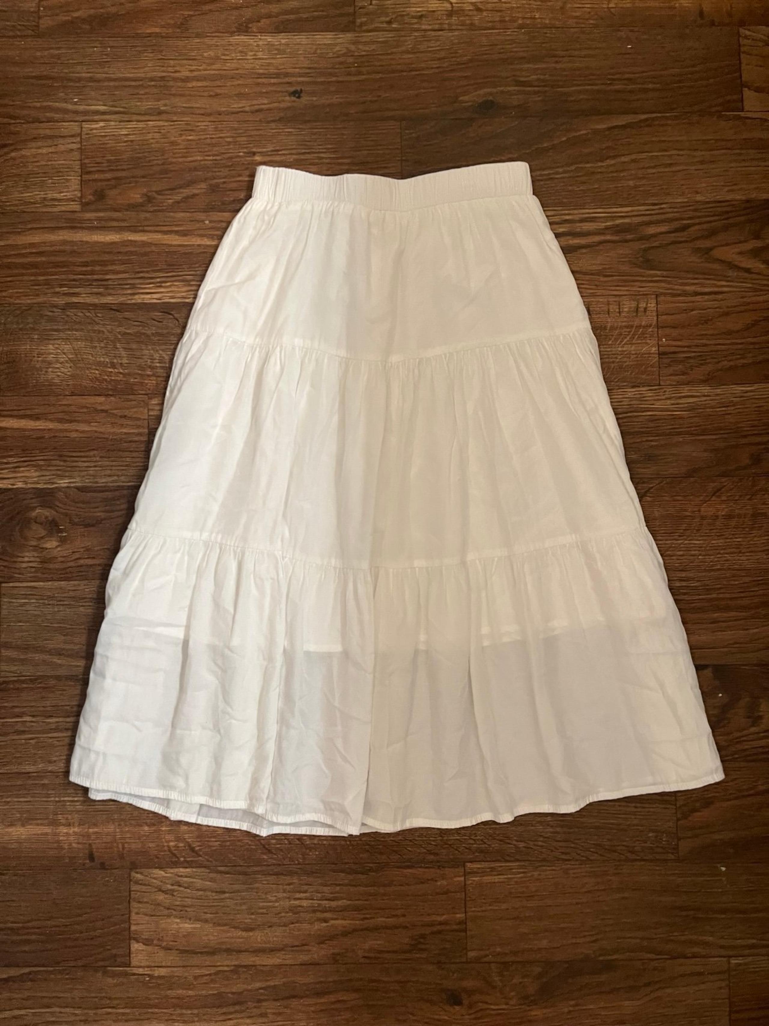 White tiered maxi skirt S