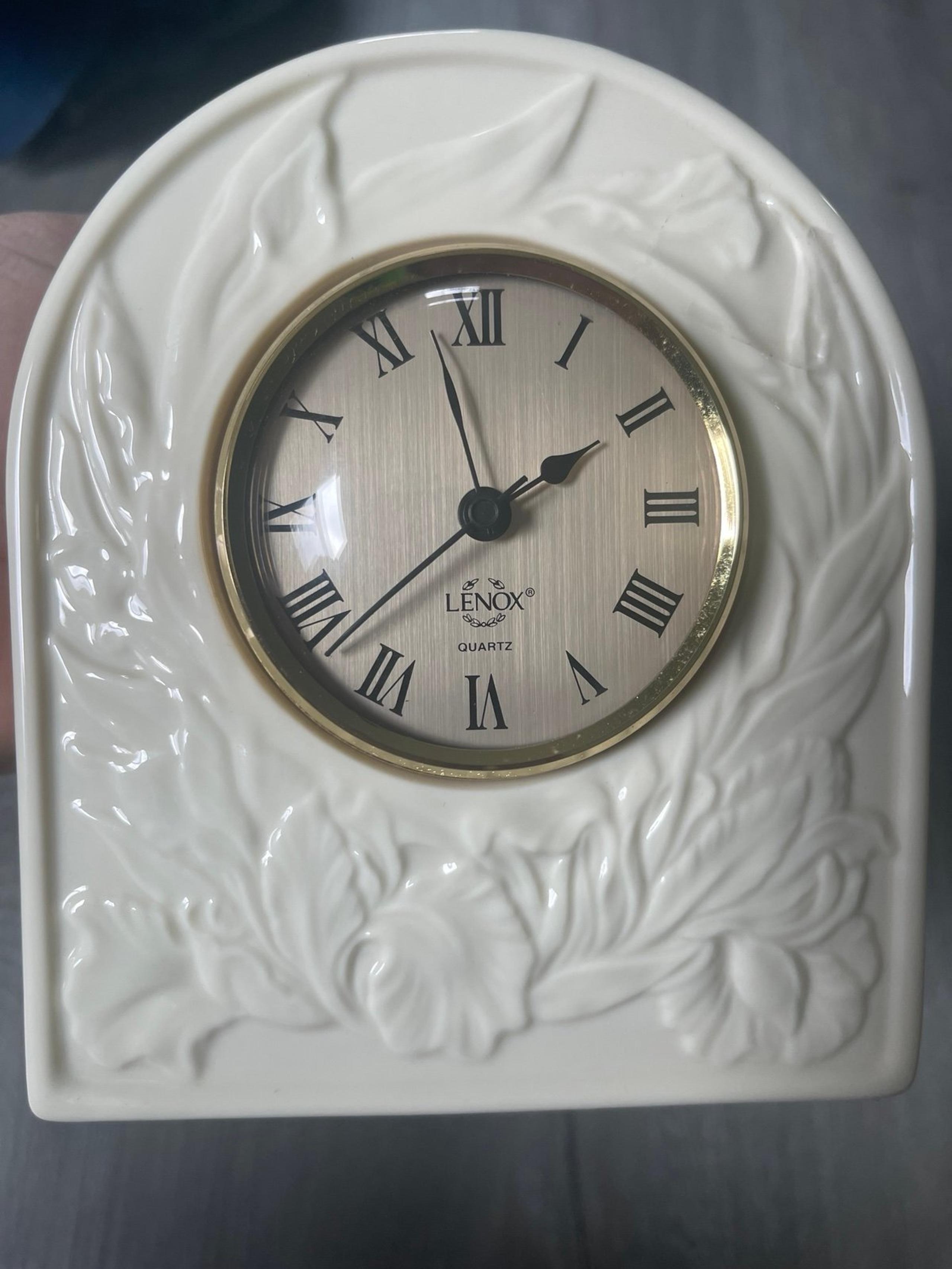 Lenox Ceramic Dome Mantle Ivory Shelf Clock Gold Face Quartz USA Made