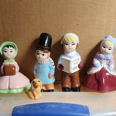 Vintage1958 handmade CHRISTMAS CAROLERS 5 FIGURES VICTORIAN STYLE HOLIDAY SET