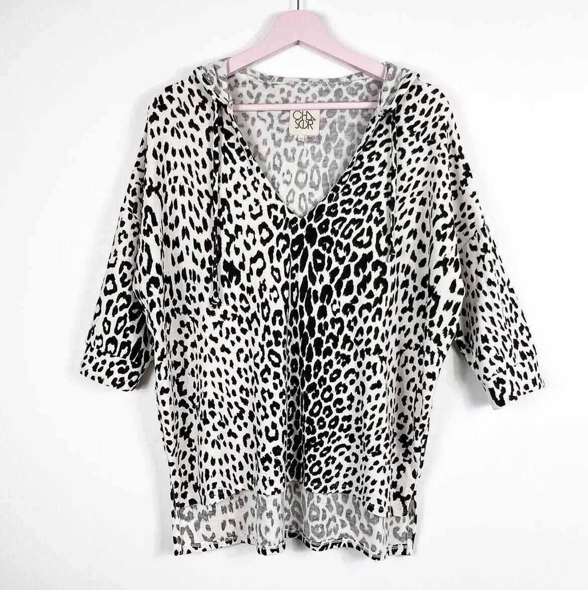 Chaser leopard sweater top