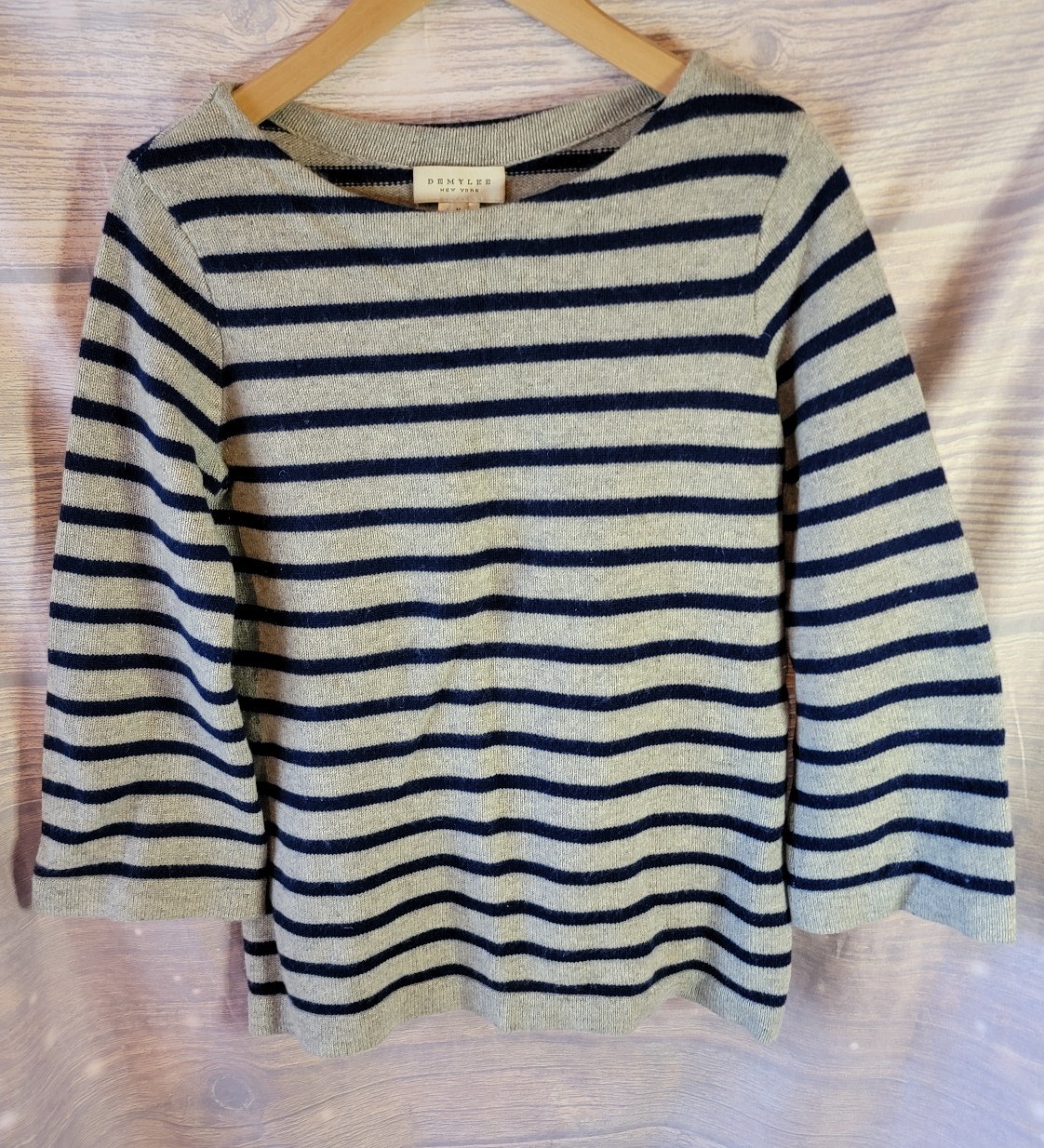 Demylee New York 100% Cashmere Sweater