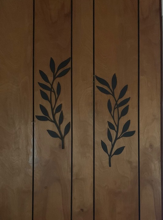 Metal Tree Leaf Wall Decor 2 PCS Rustic Vine Branch Leaf Wall Art