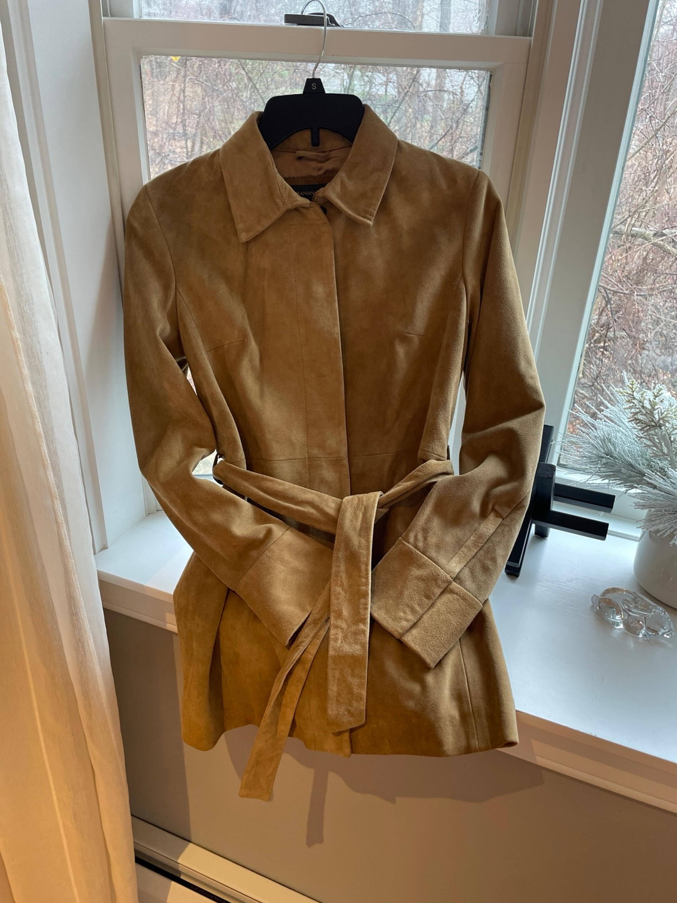 Banana Republic tan suede trench coat size S