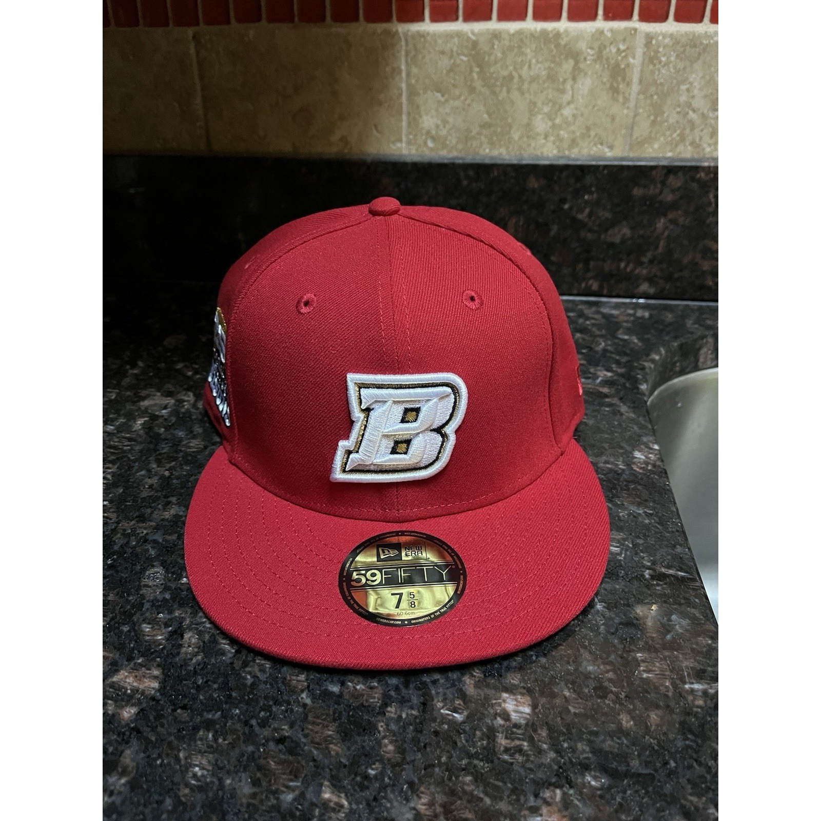Buffalo Bisons 25 Year 59FIFTY Fitted Size 7 5/8 Red Hat Club