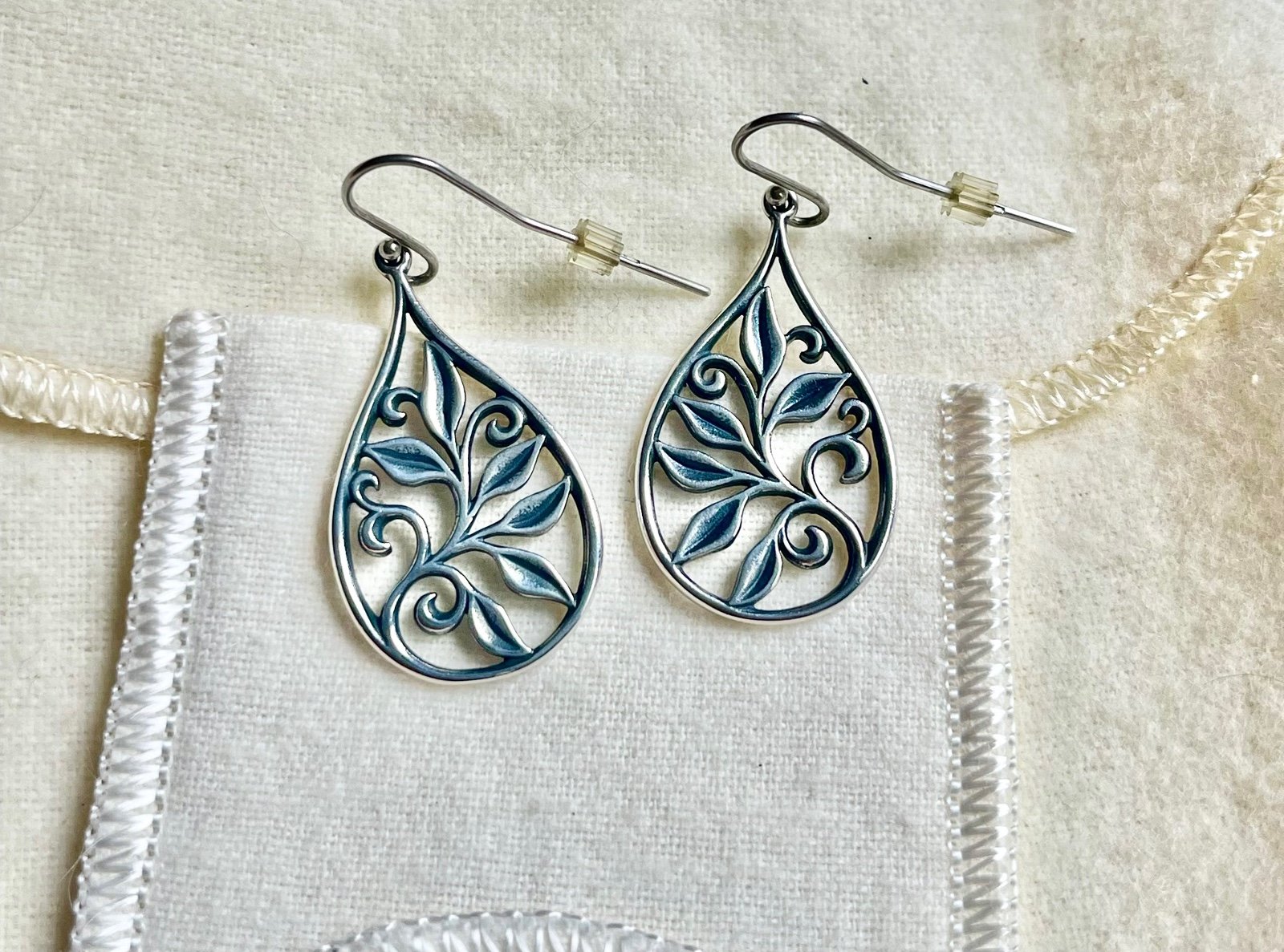 James Avery Abounding Vine Ear Hooks