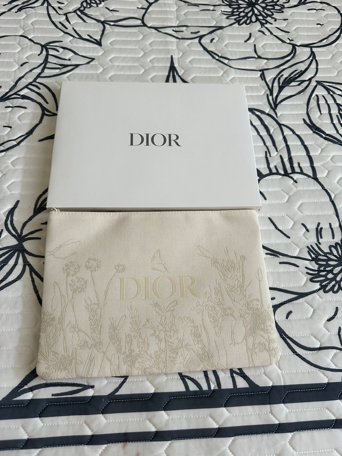 Dior pouch , new with box