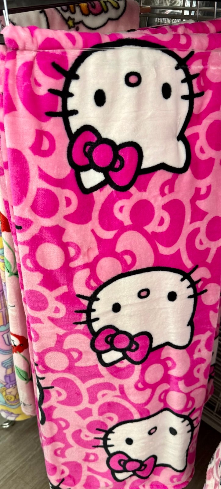 Sanrio Hello Kitty Pink And White Bows Plush Throw Blanket 50 x70