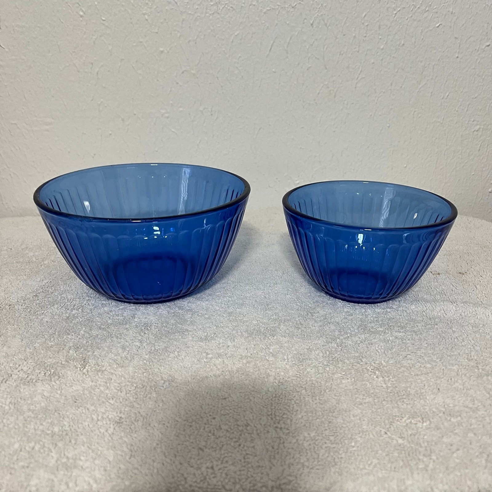 Set (2) Vintage Pyrex Cobalt Blue Ribbed Glass Mixing Bowl Made USA 3 & 6 Cups