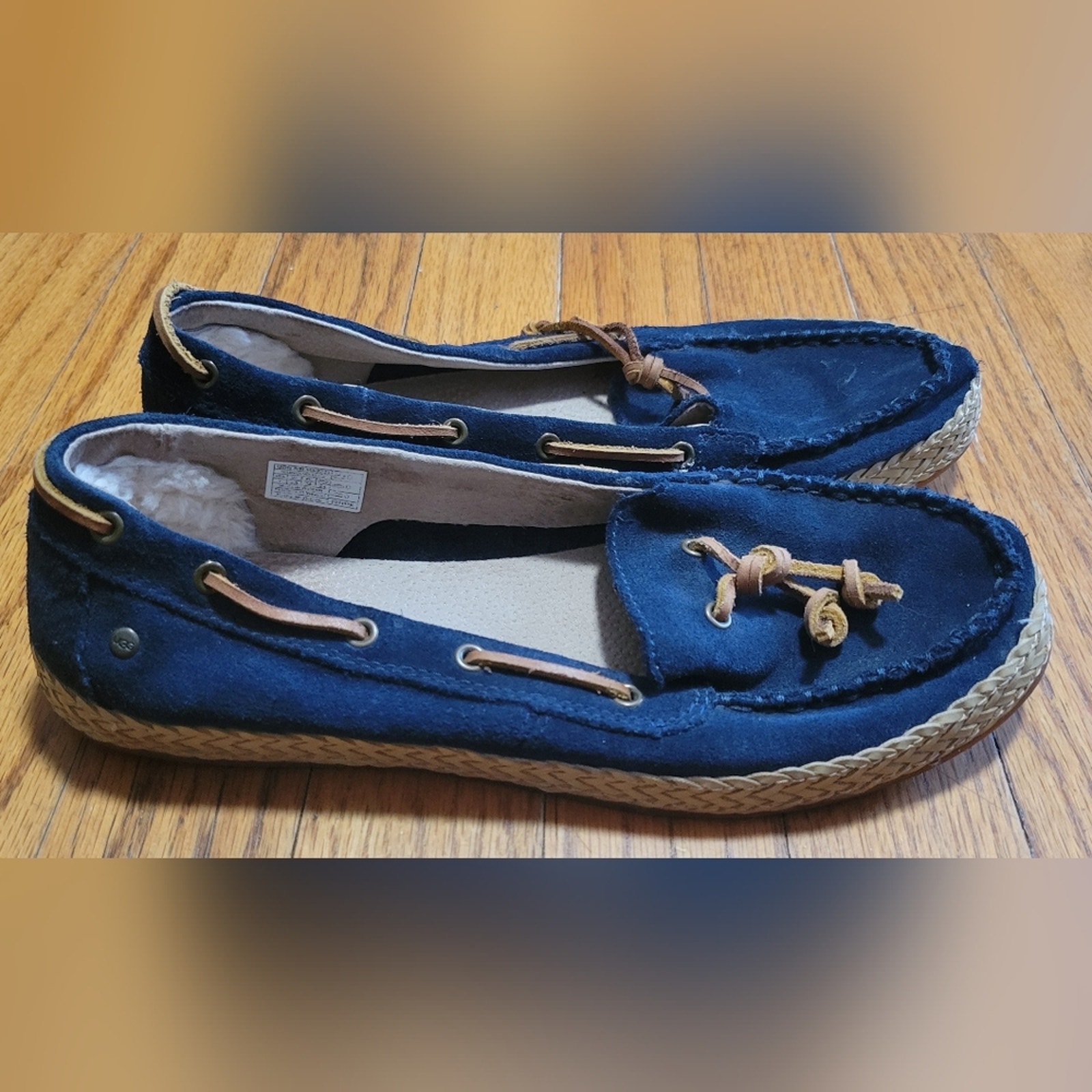UGG Women’s Channtal Espadrille Loafer Flats In Navy Size 7 good used condition