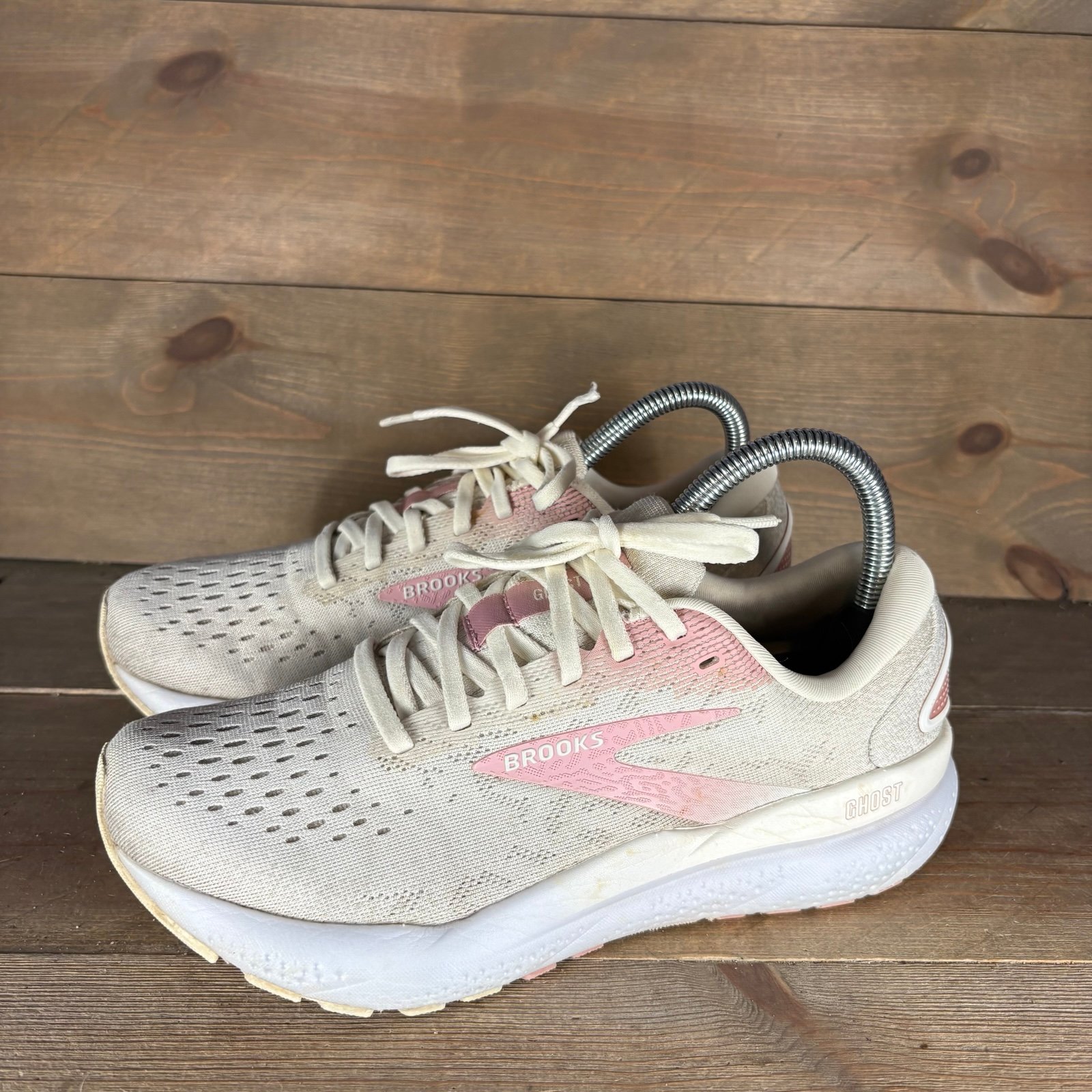 brooks ghost 16 womens size 7.5 shoes beige athletic running sneakers  Pre owned