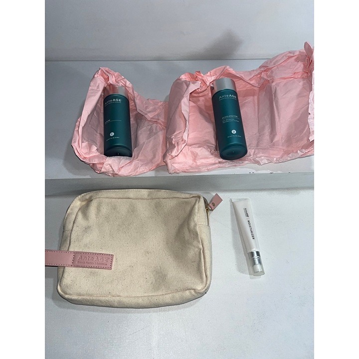Ante age serum & accelerator with small moisturizer, new, travel bag is slightly