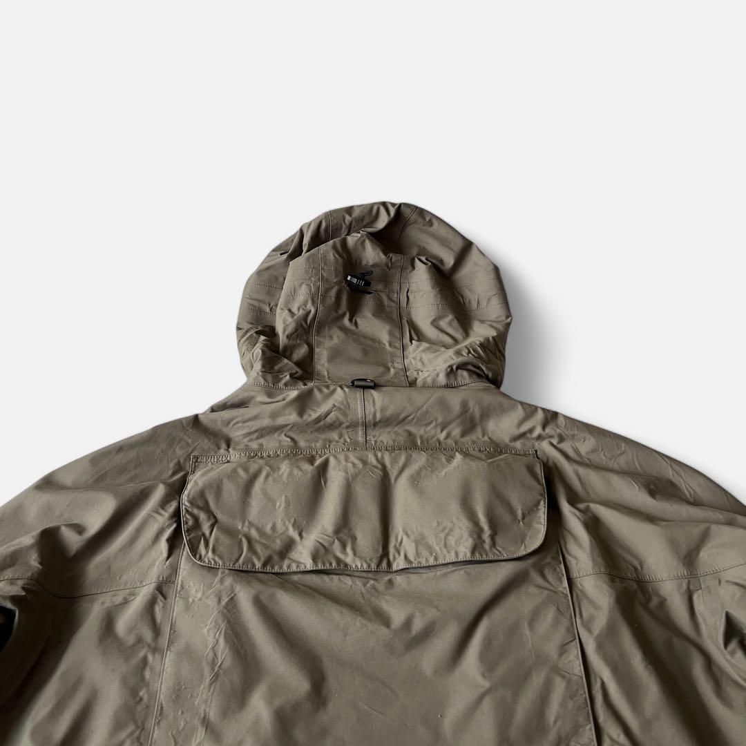 ジャケット・アウター 2002 Patagonia SST Fishing Jacket Beige 2002 Patagonia SST Fishing Jacket (Beige) Windbreaker
