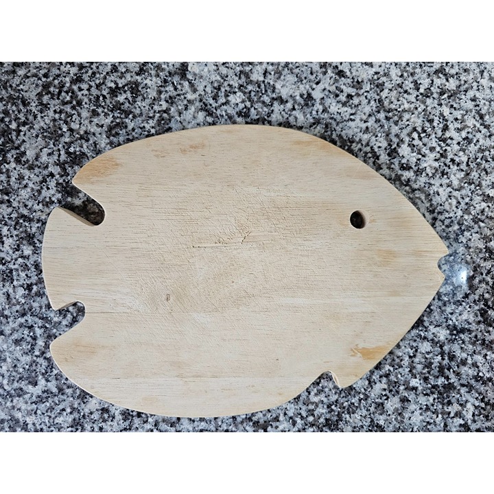 Primitive Vintage Wooden Fish Shaped Cheese/Cutting Board Wall Decor