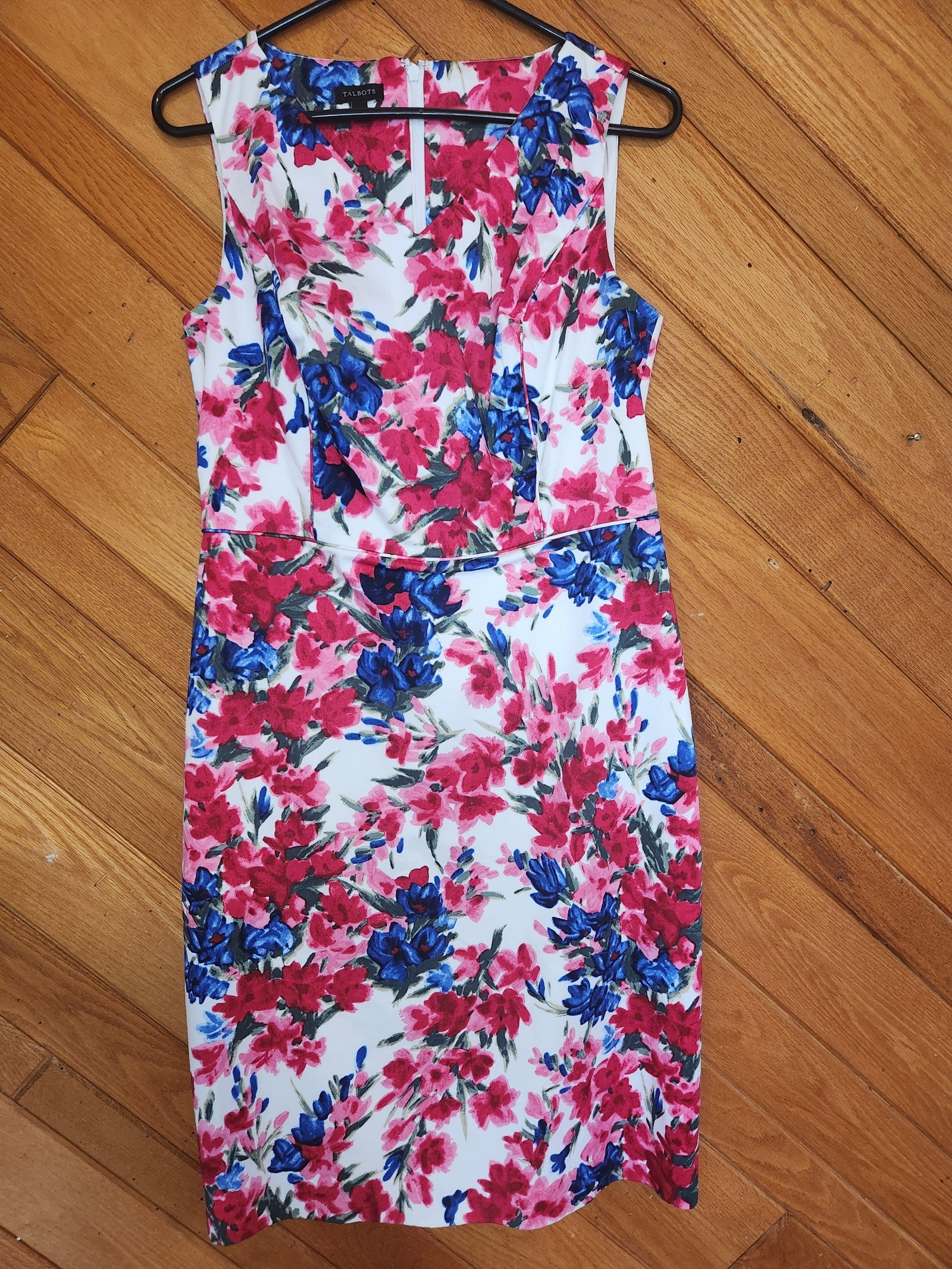 Talbots size 6 white, pink, and blue floral print sleeveless shift dress