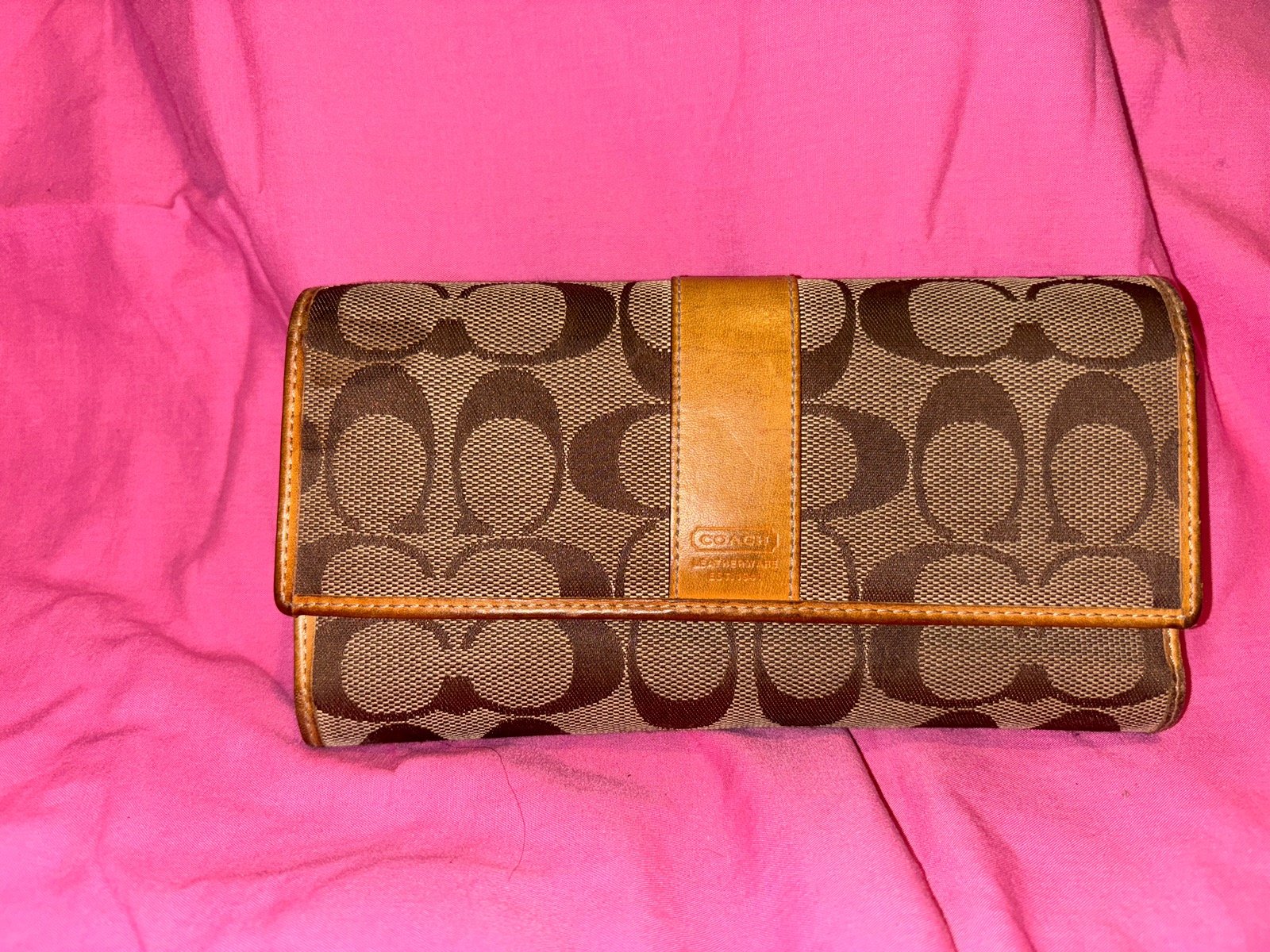 Full Size Leather ware Coash Wallet Light Brown