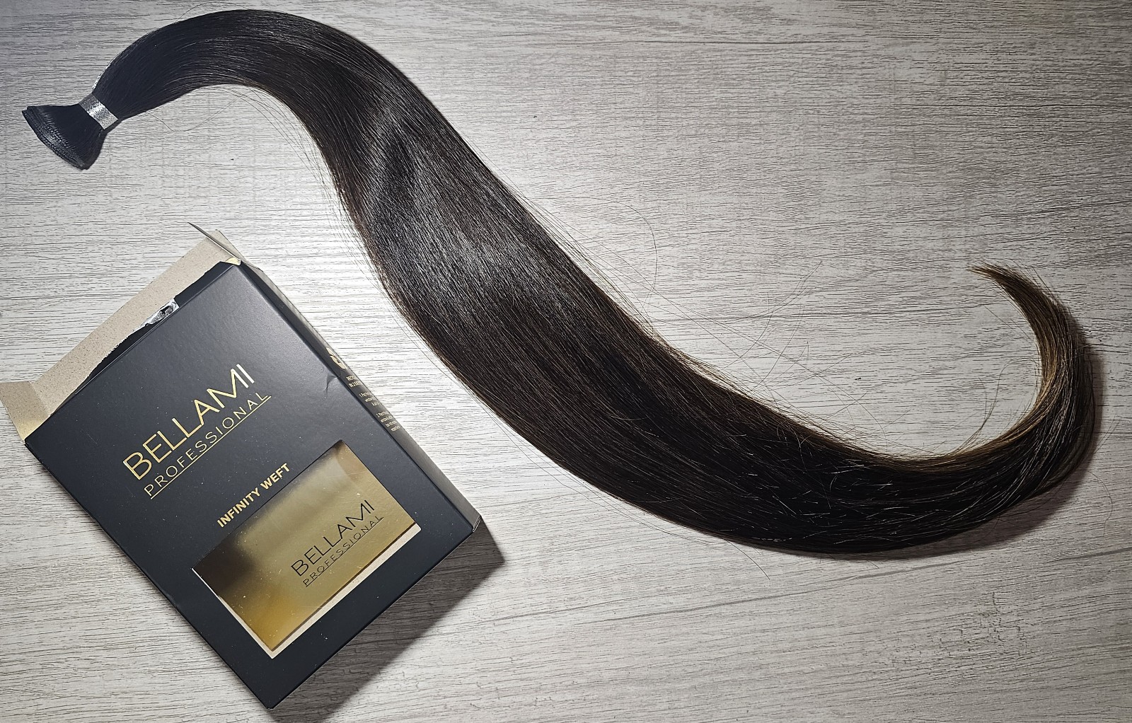 Brand New, open box. Bellami Professional Infinity Weft 24 in Sunlit Cocoa.