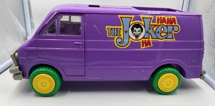 1990 Toy Biz Batman Water Shooting Action Villain Joker Van
