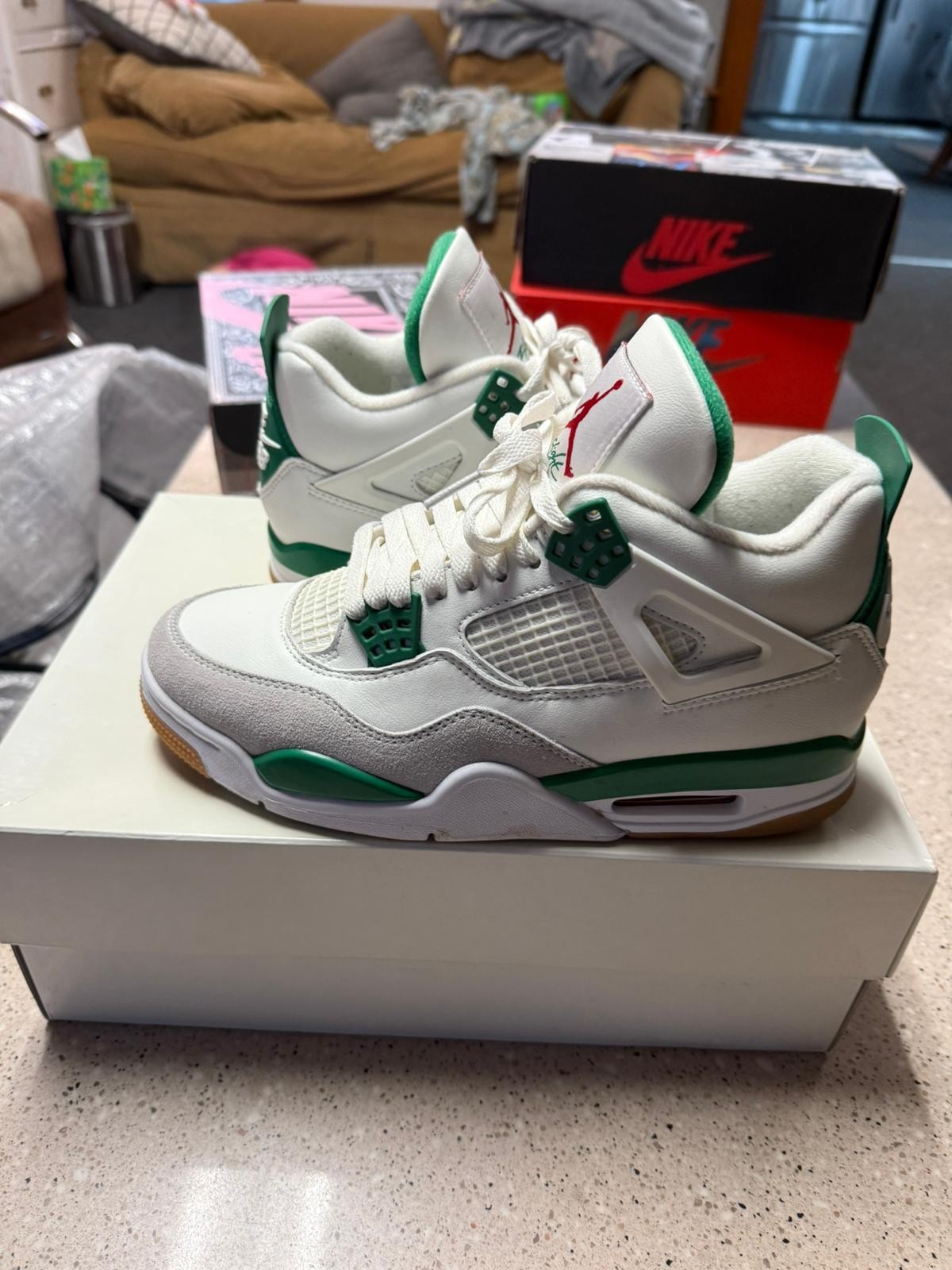 Jordan 4 Retro