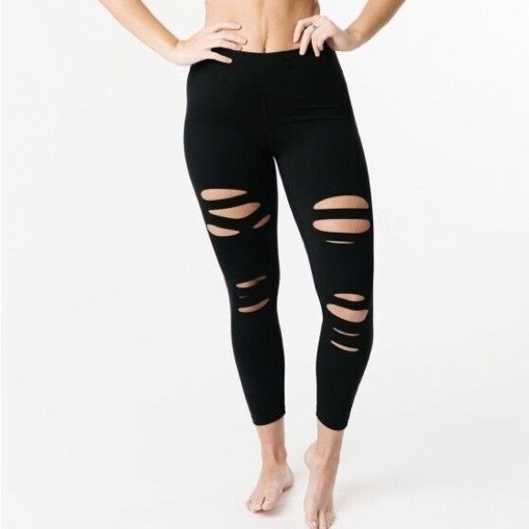 Zyia Active Black Slashed Luxe Hi-Rise 7/8 Leggings size 4