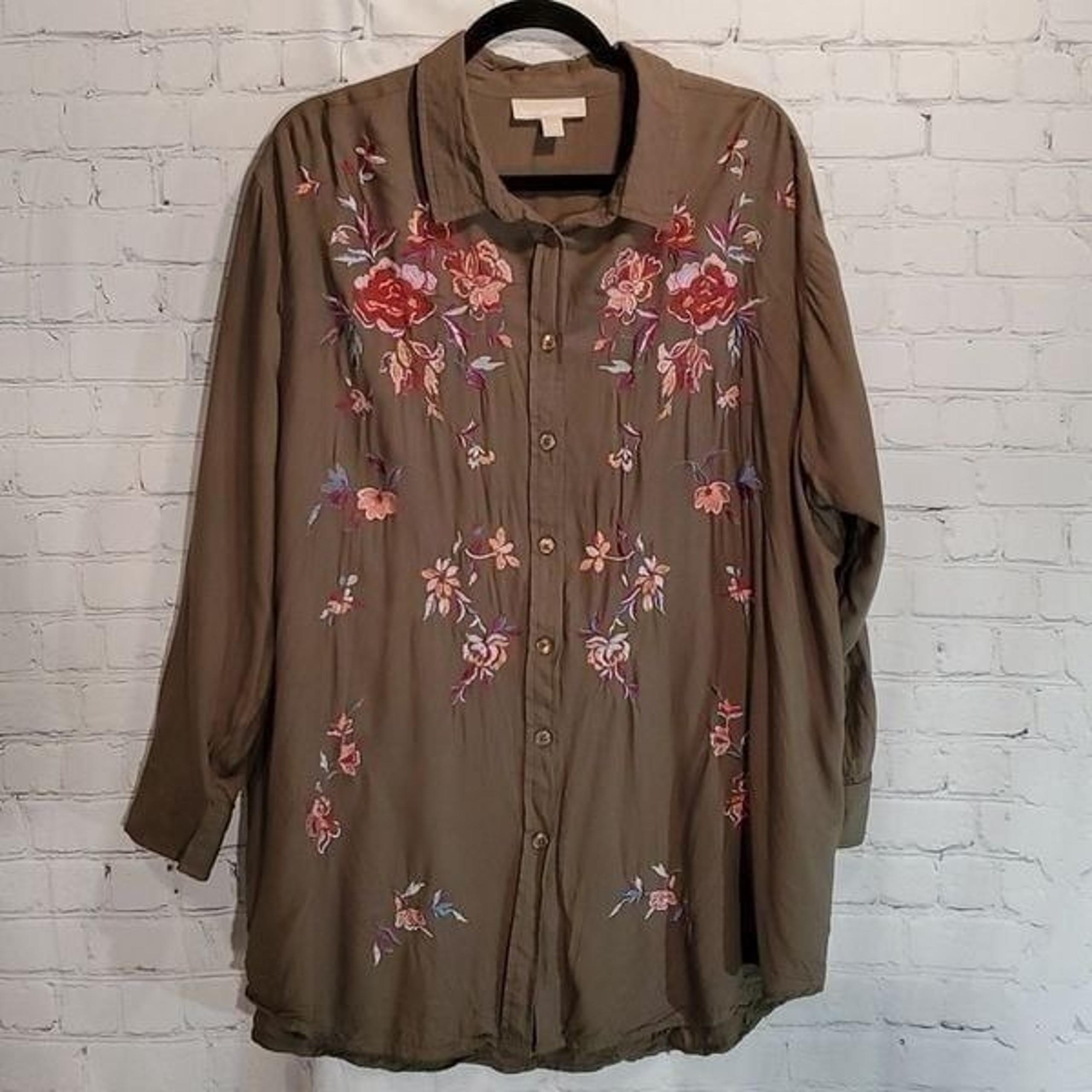 Woman Within green floral button front plus size 22/24 shirt